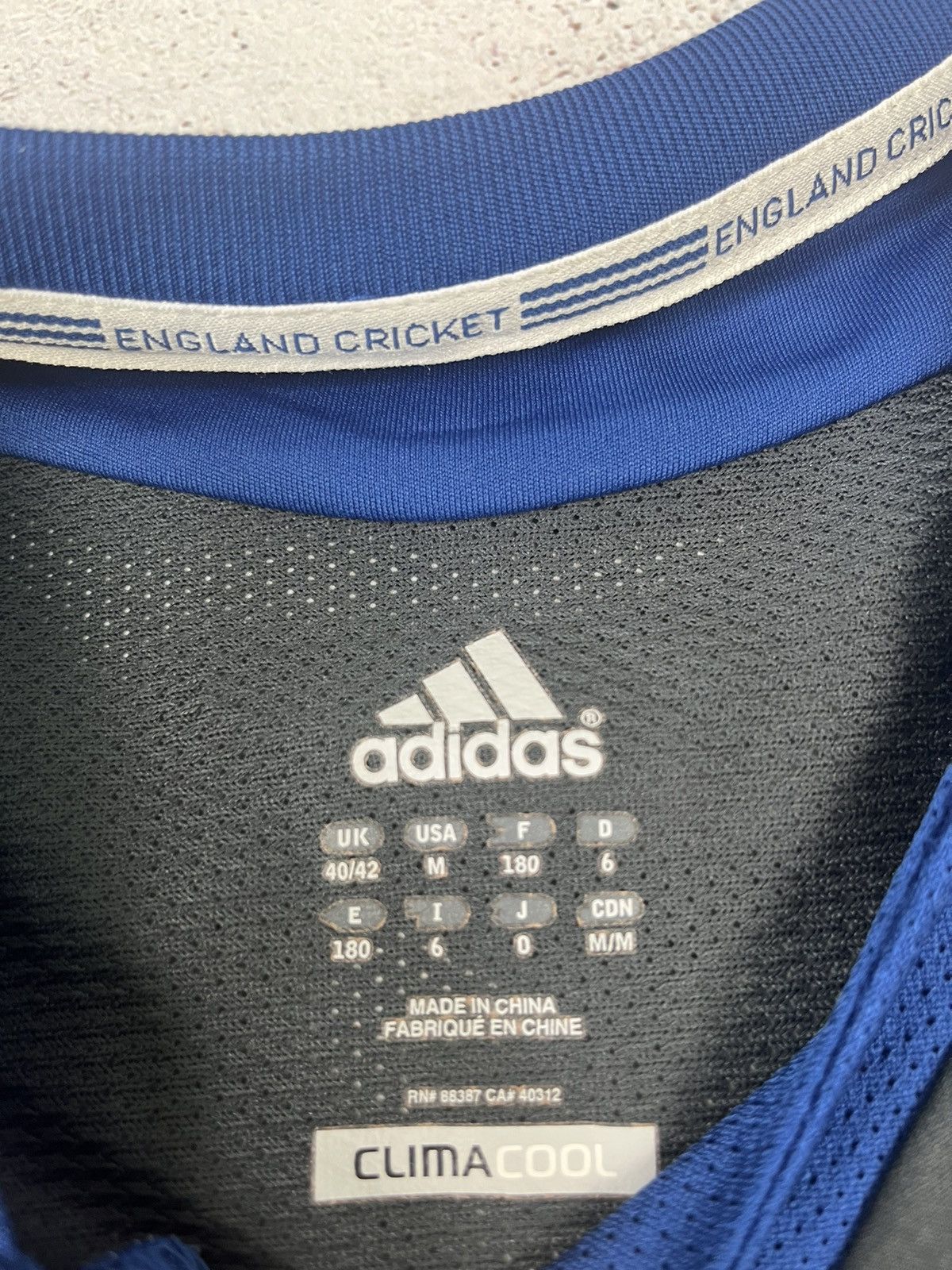 Adidas England Team Cricket Shirt Adidas Formotion,Soccer Jersey,M Size US M / EU 48-50 / 2 - 5 Thumbnail