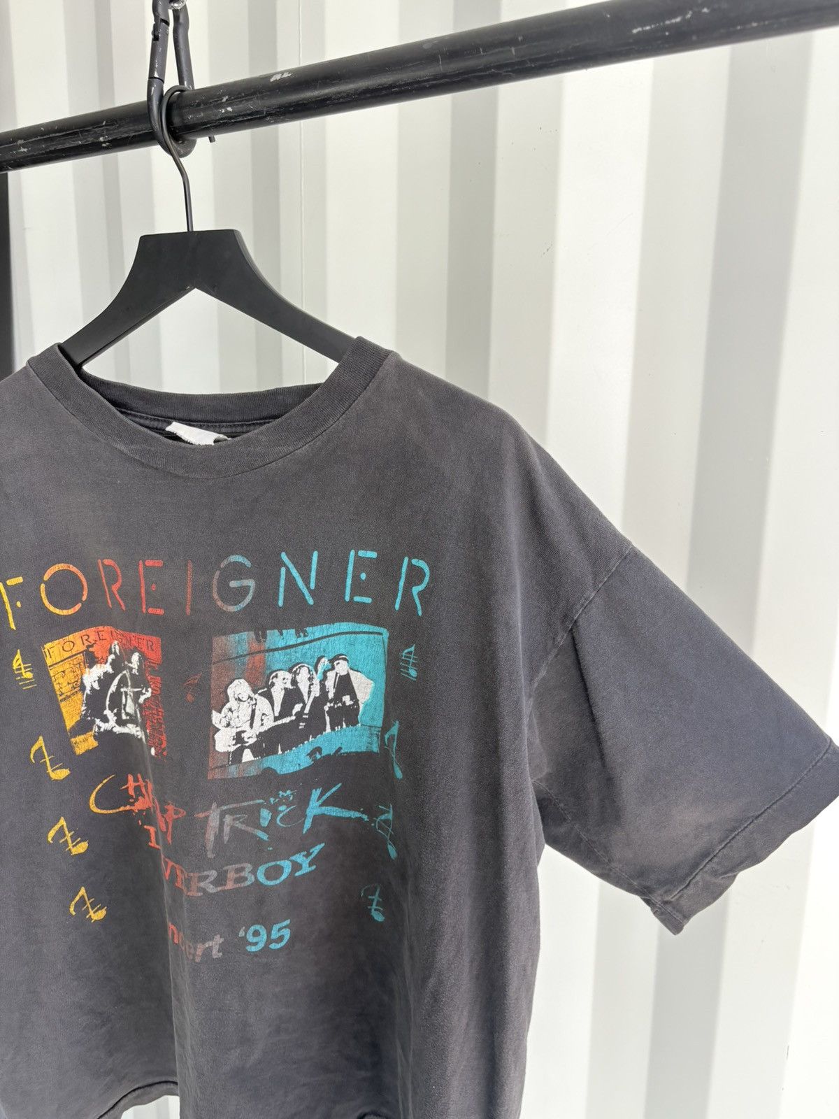 Band Tees Thrashed Foreigner Boxy Sun Faded Distressed ERD GRUNGE Size US XL / EU 56 / 4 - 3 Thumbnail