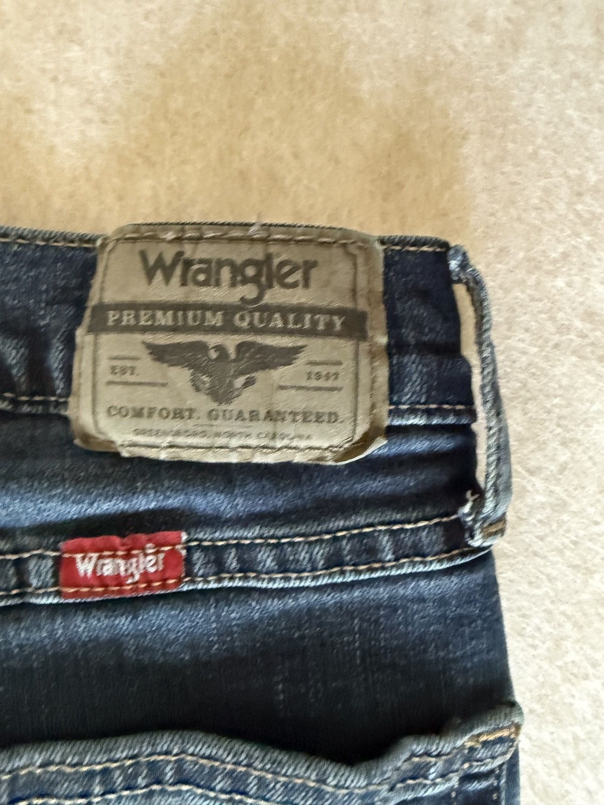 Wrangler Wrangler slim straight jeans men’s 30 x 30 Size US 30 / EU 46 - 7 Thumbnail