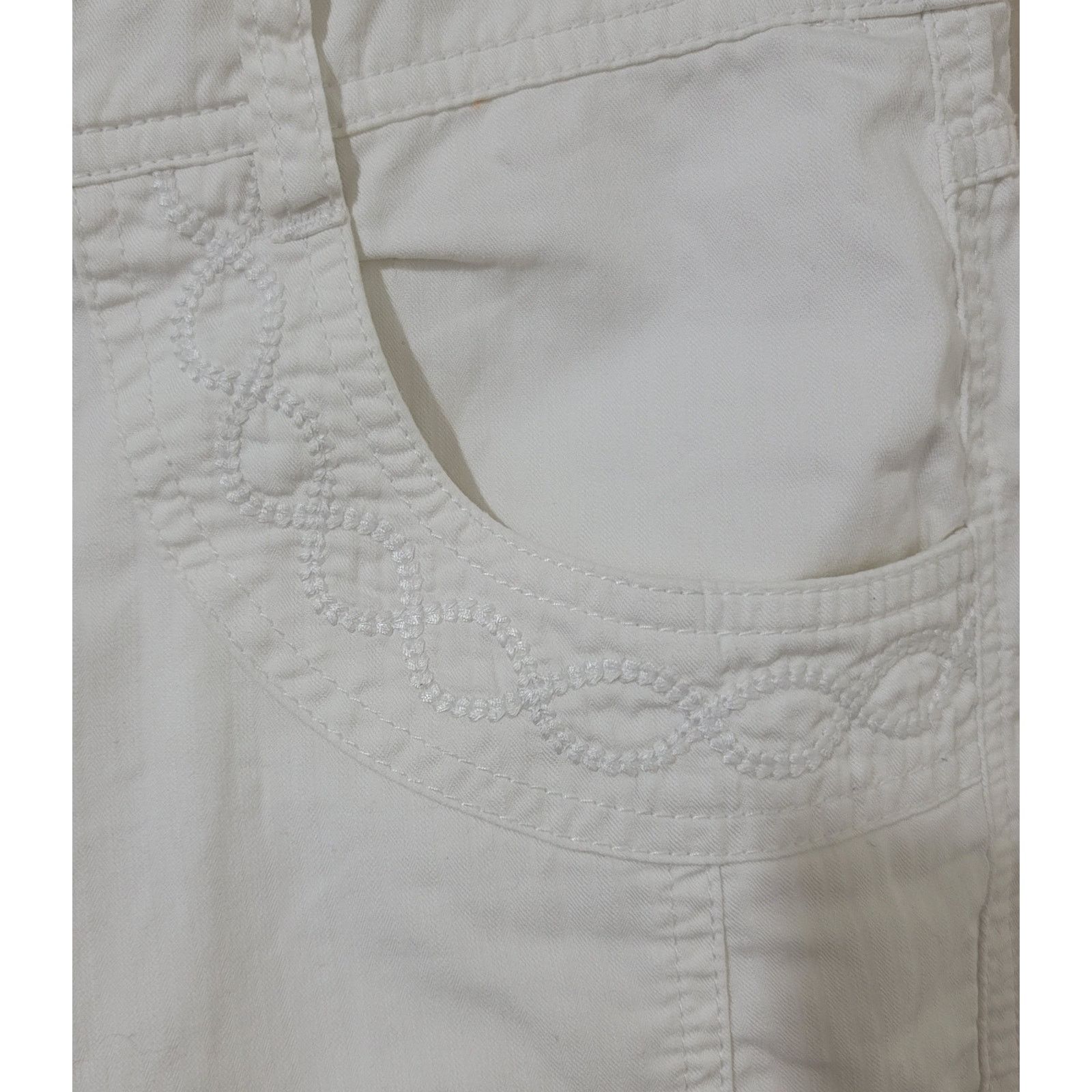 Other Tribal White Embroidered Bermuda Women's Shorts 6 Size 28" / US 6 / IT 42 - 2 Thumbnail