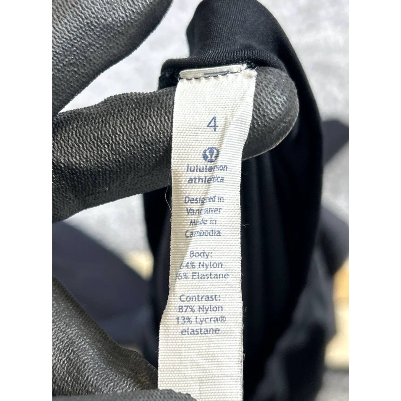 Lululemon Lululemon Back In Action Shirt Womens 4 Black Pullover Size S / US 4 / IT 40 - 3 Thumbnail