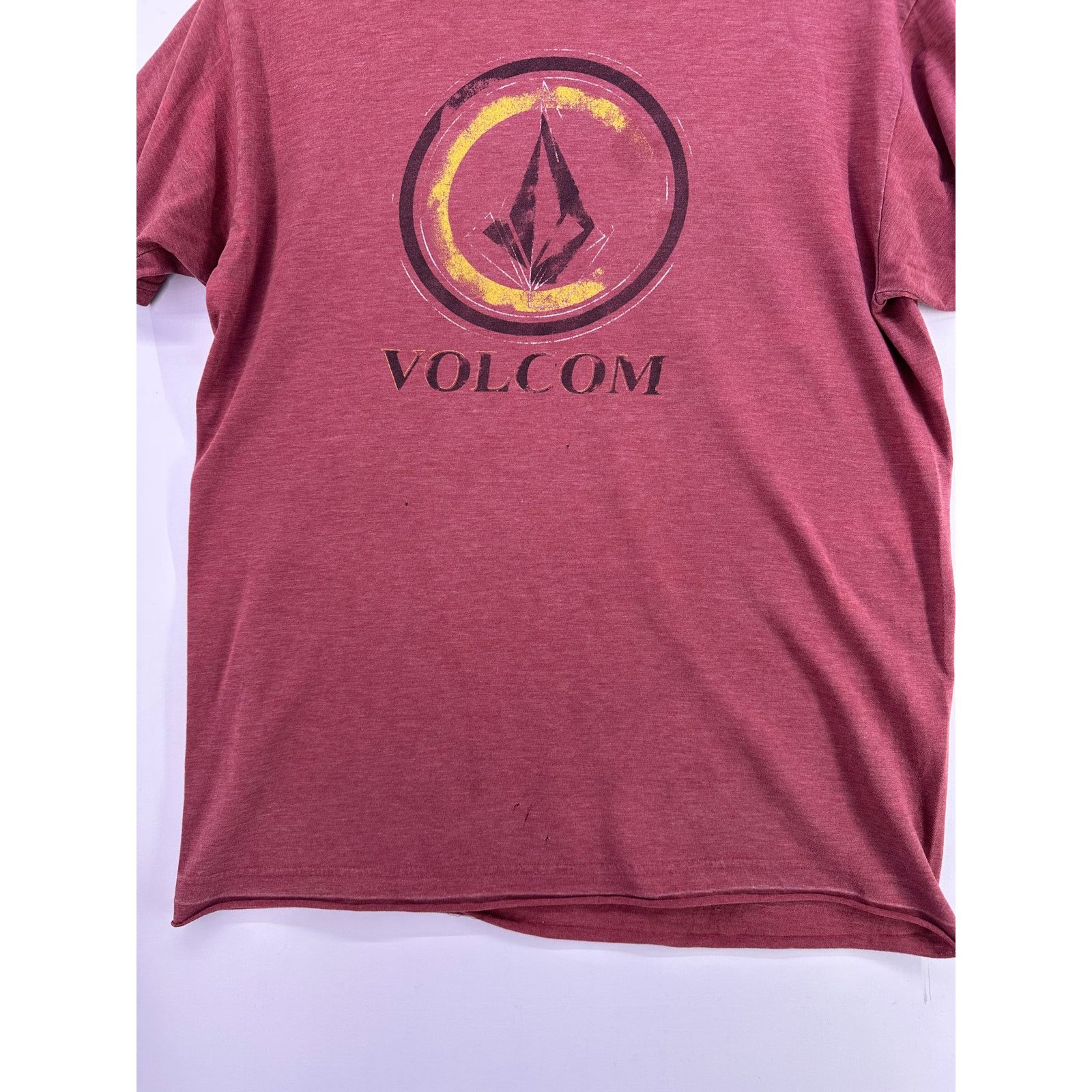Volcom Vintage Volcom Salmon With Big Print on theFront Size Medium Size US M / EU 48-50 / 2 - 5 Thumbnail