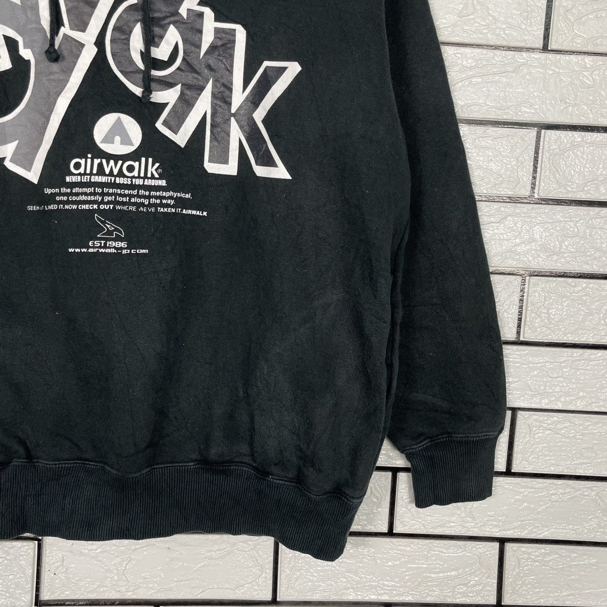 Japanese Brand Airwalk Big Logo Pullover Black Hoodie Size US M / EU 48-50 / 2 - 4 Thumbnail