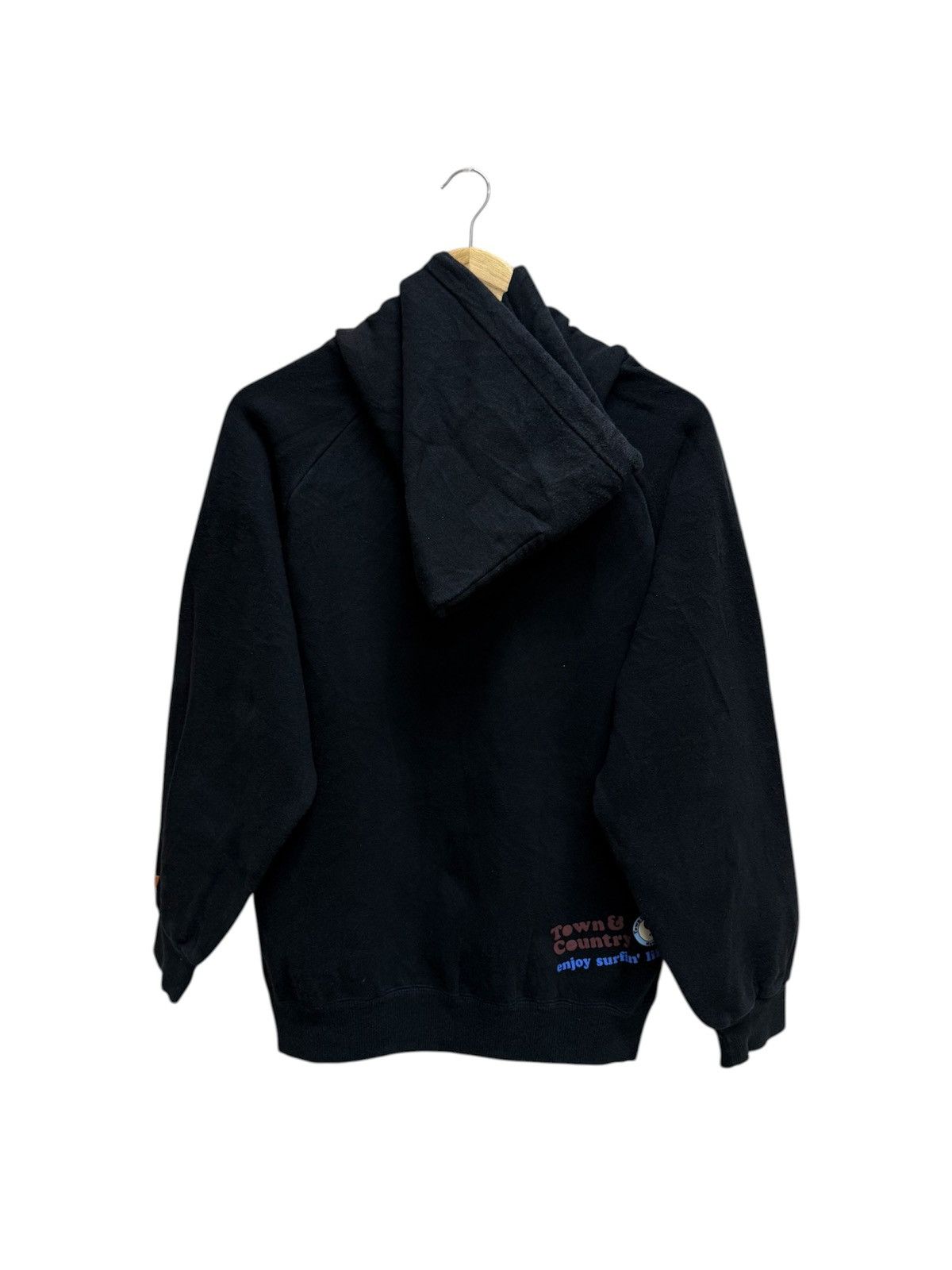 Vintage Vintage Town & Country Enjoy Surfing Pullover Sweater Hoodie Size US M / EU 48-50 / 2 - 2 Thumbnail
