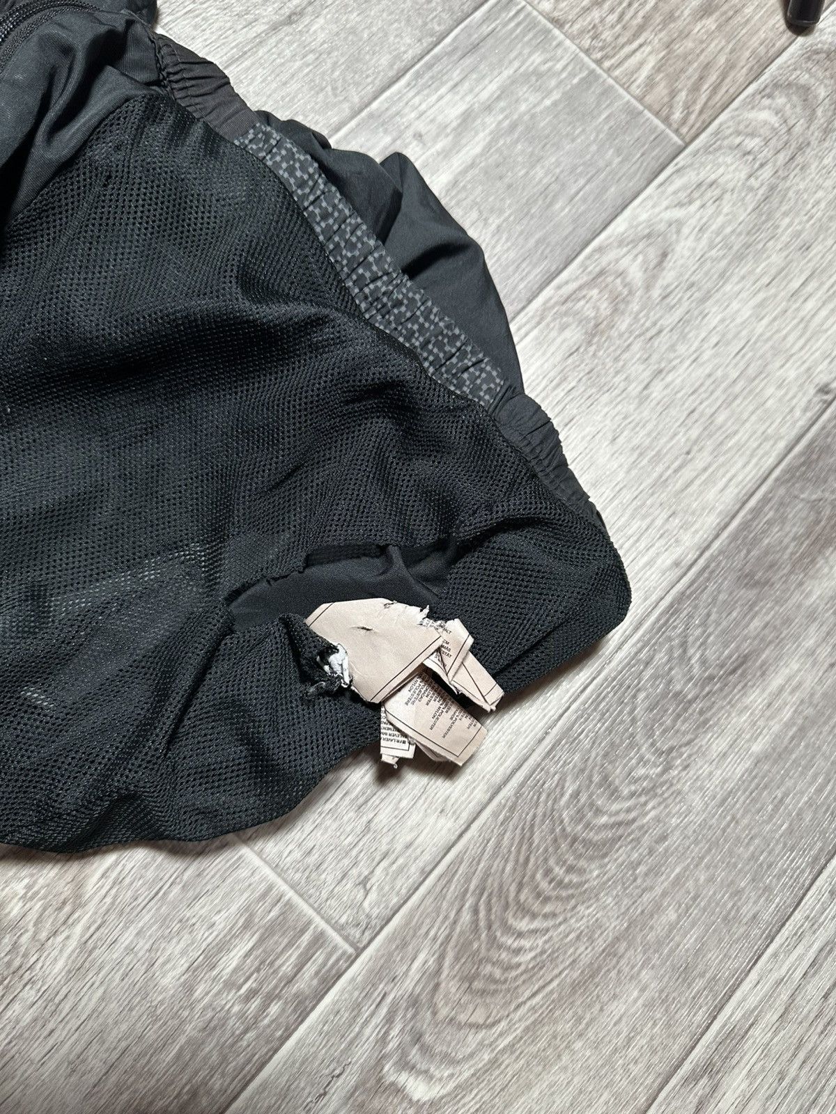 Nike Vintage Nike Air Max 360 Big Logo Jacket Drill Style y2k Size US L / EU 52-54 / 3 - 7 Thumbnail