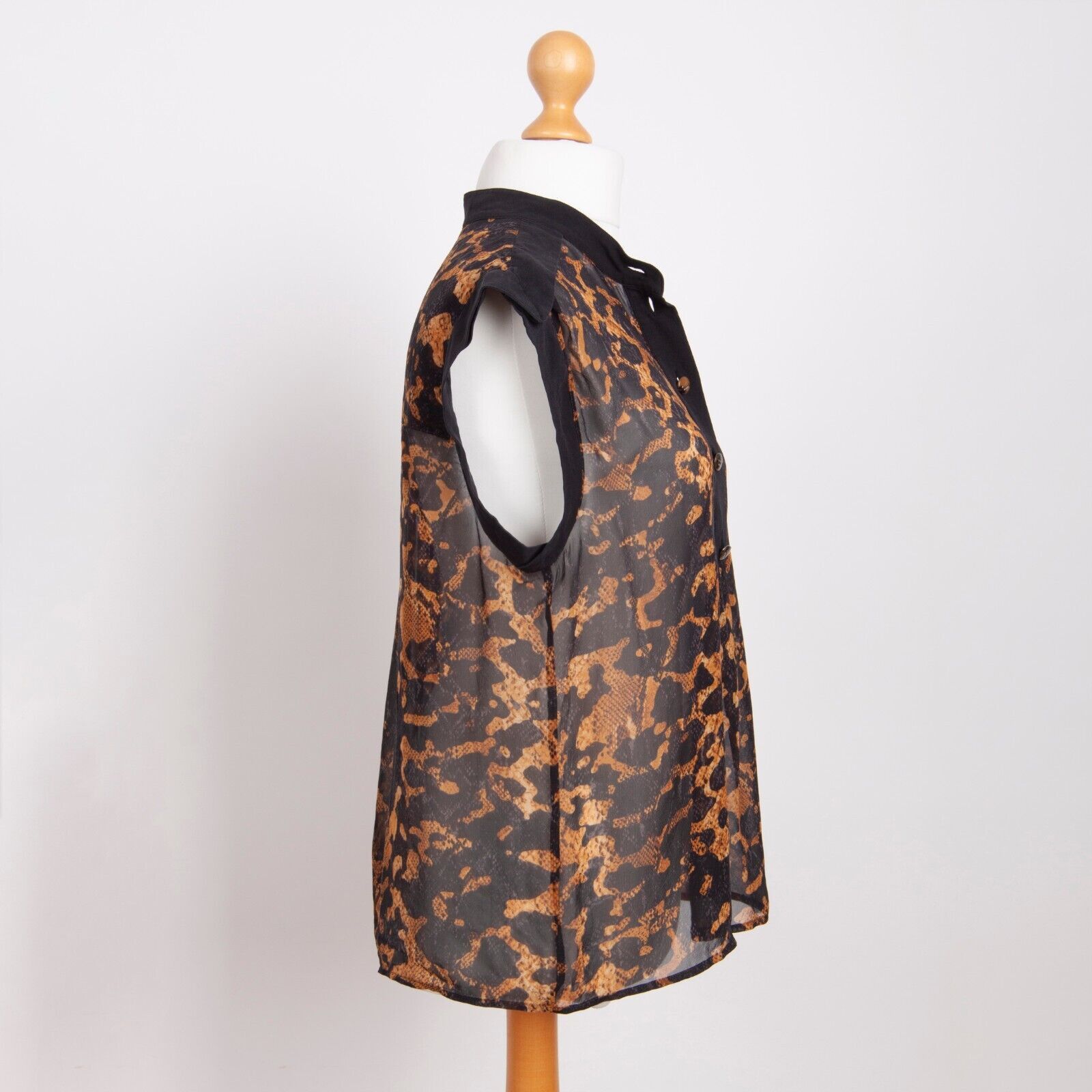 Escada Escada Silk Blouse Leopard Snake Pattern Vintage Size M / US 6-8 / IT 42-44 - 4 Thumbnail