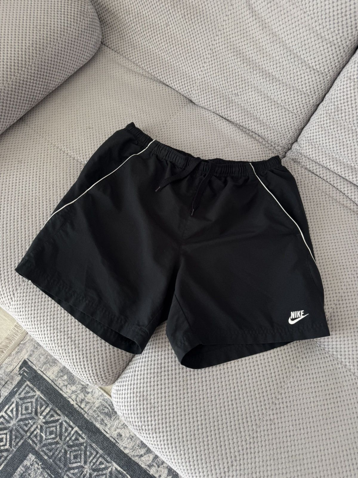 Nike Nike Vintage Logo Swoosh Drill Y2K Blockcore Shorts Size US 32 / EU 48 - 2 Thumbnail