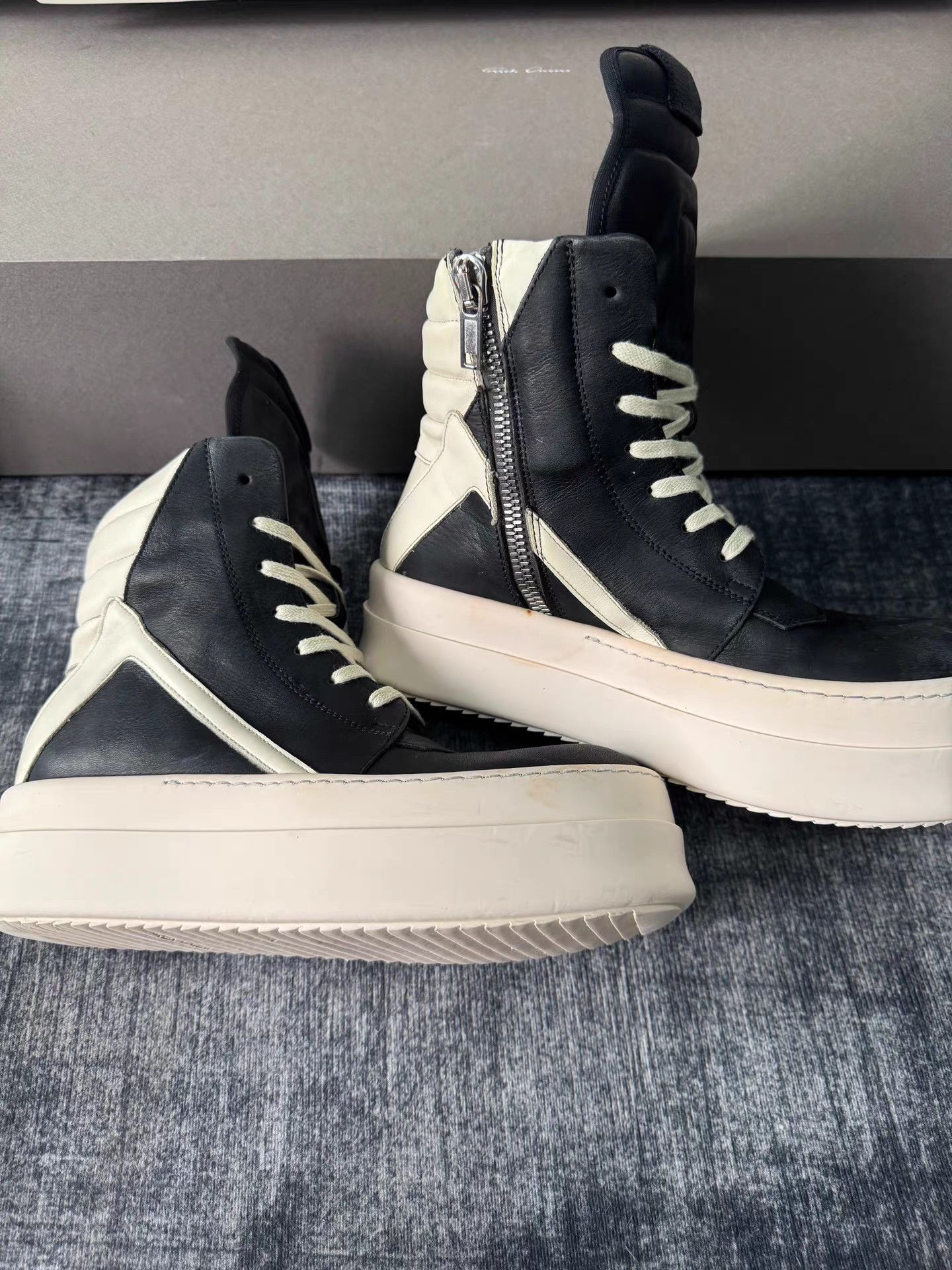 Rick Owens Rick Owens Mainline Thick Sole Triangle Sneakers Size US 7 / EU 40 - 3 Thumbnail