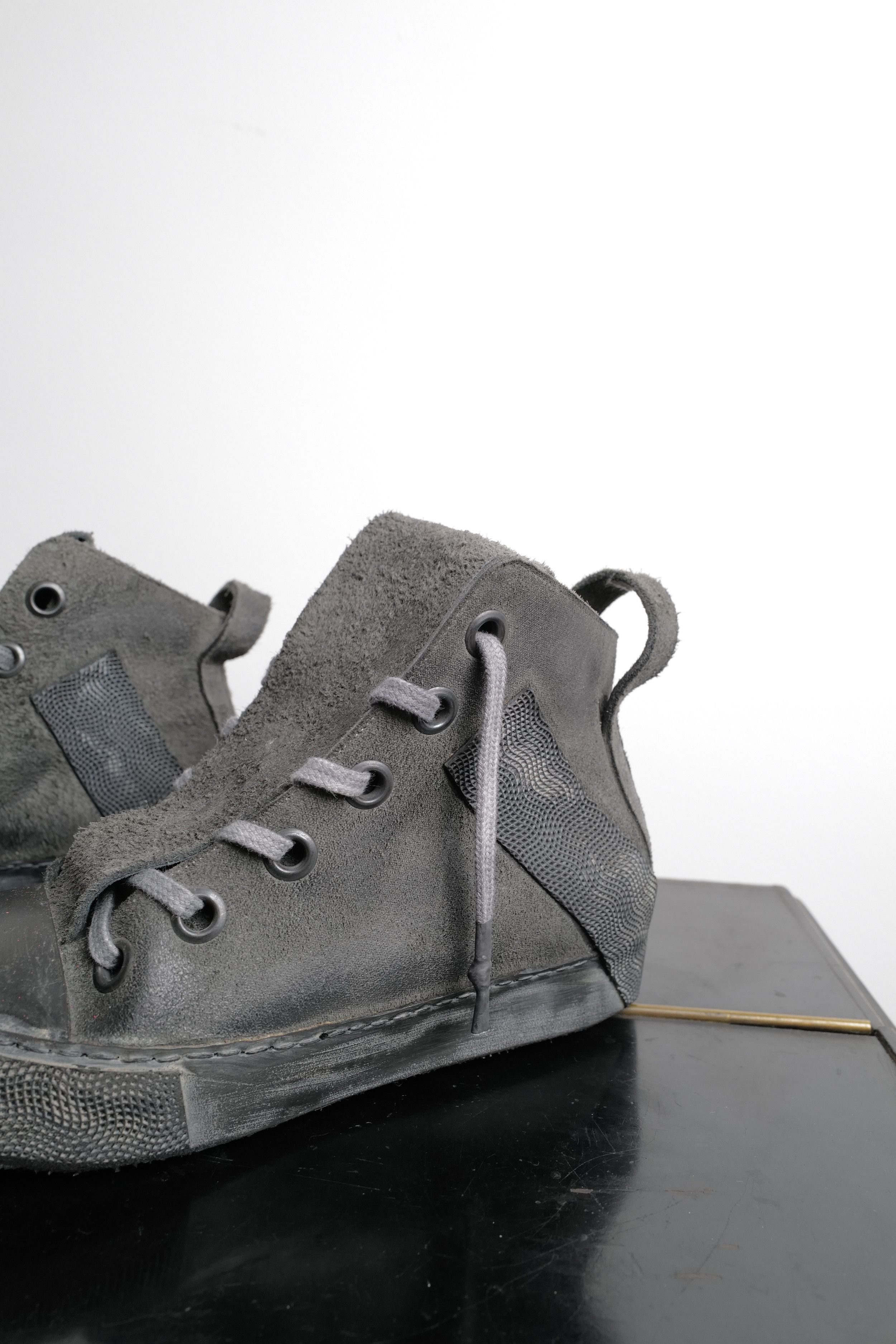 Other NUBUK LEATHER RUBERISED SHOES Size US 7 / EU 40 - 4 Thumbnail