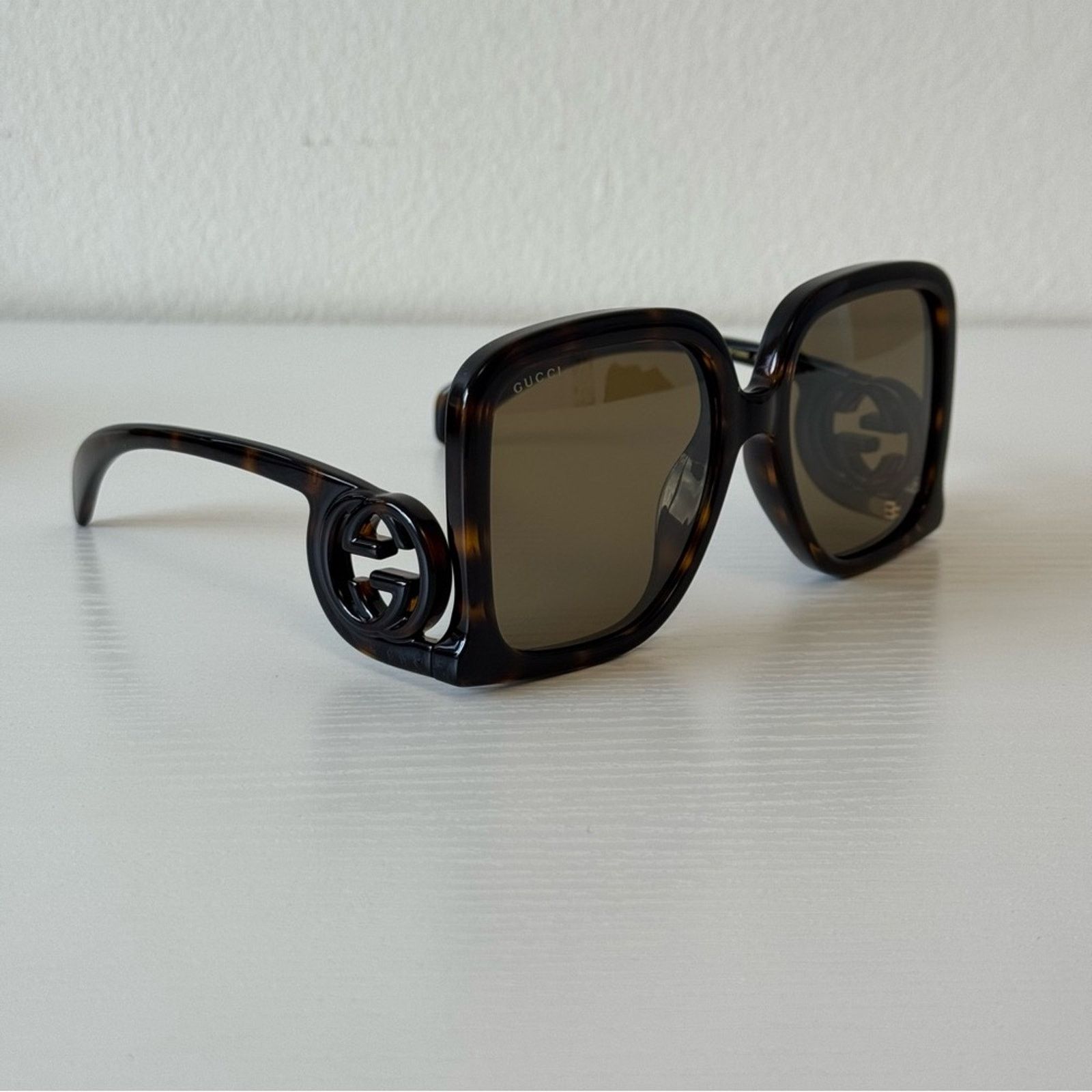 Gucci New! Gucci Tortoise Shell Sunglasses GG1326S 007, Authentic Size ONE SIZE - 2 Thumbnail