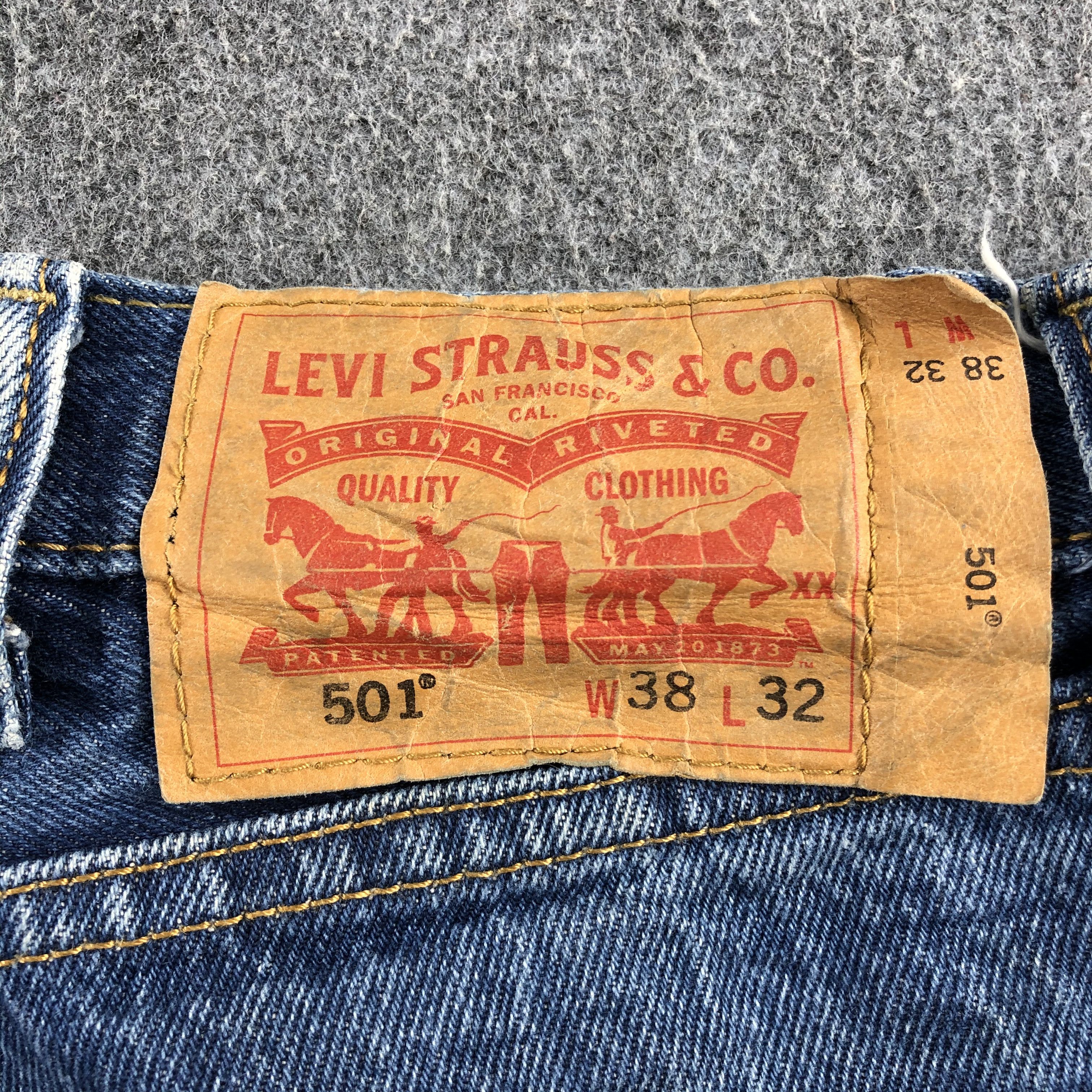 Levi's Vintage Blue Wash Levis 501 Jeans-J2417 Size US 35 - 5 Thumbnail