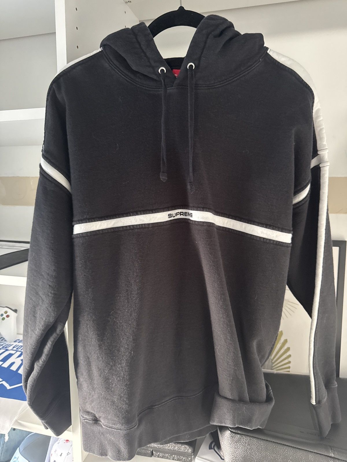 Supreme Supreme Text Stripe Hooded Sweatshirt FW18 Size US M / EU 48-50 / 2 - 4 Thumbnail