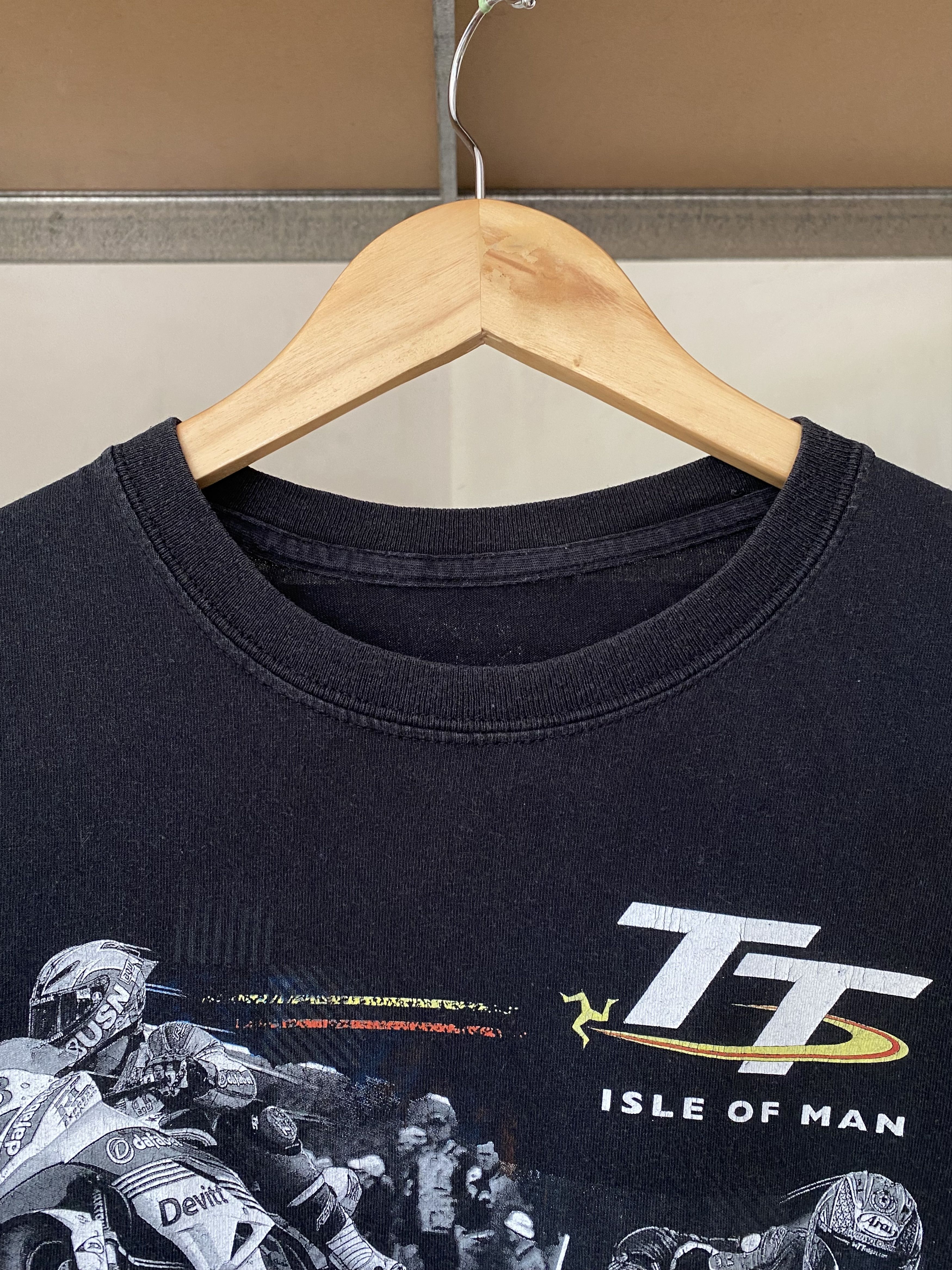 Vintage TT Isle Of Man Vintage 2000s The Ultimate Moto Racing Tee Size US L / EU 52-54 / 3 - 4 Thumbnail