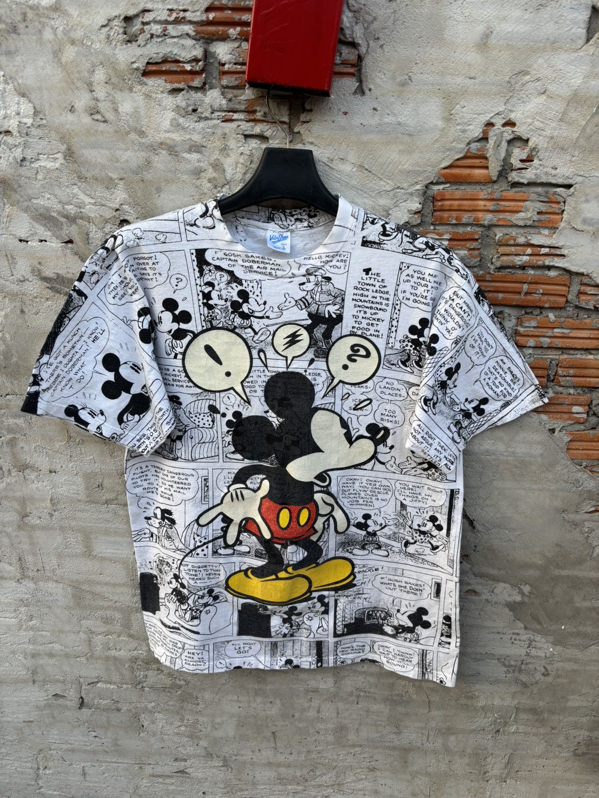 Vintage Vintage 90s Mickey Mouse Comic Strip All Over Print Size US L / EU 52-54 / 3 - 1 Thumbnail