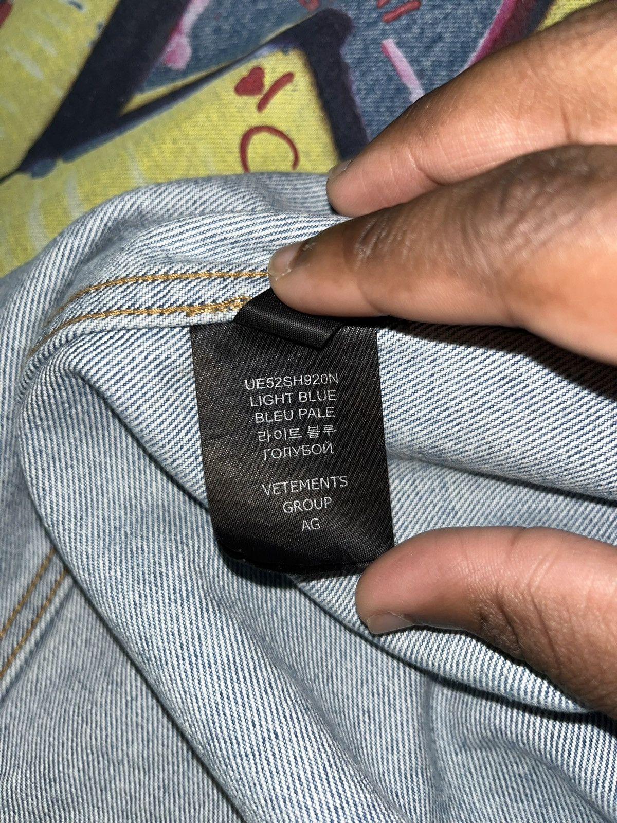 Vetements VETEMENTS Graffiti Denim Overshirt Size US L / EU 52-54 / 3 - 7 Thumbnail