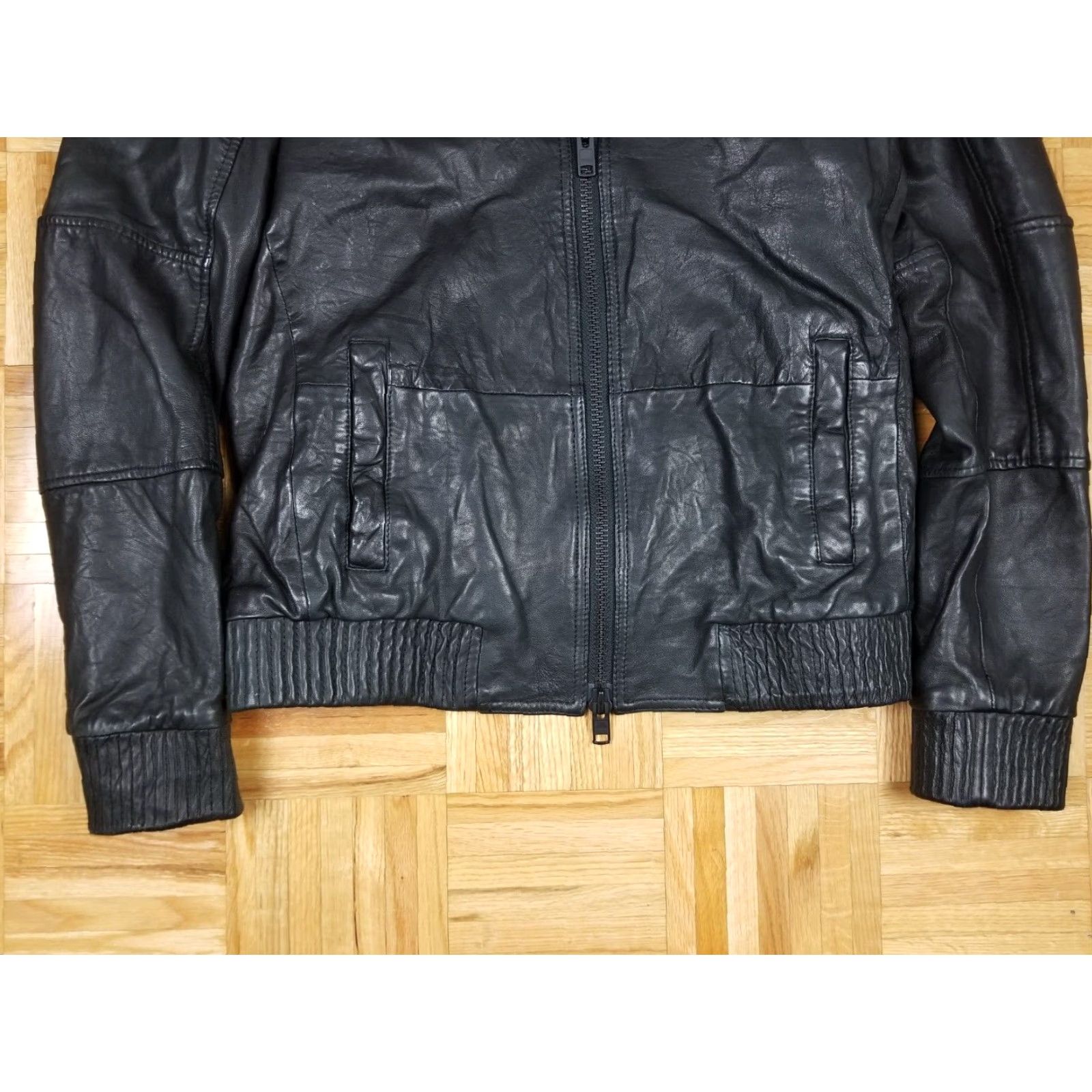 Allsaints ALLSAINTS BIKE ROCK BOMBER LEATHER JACKET SZ MEN'S SMALL Shirt Mens Small Gray Leather Bomber Jacket Rock Theme Hooded Lined Brand AllSaints Size US S / EU 44-46 / 1 - 3 Thumbnail