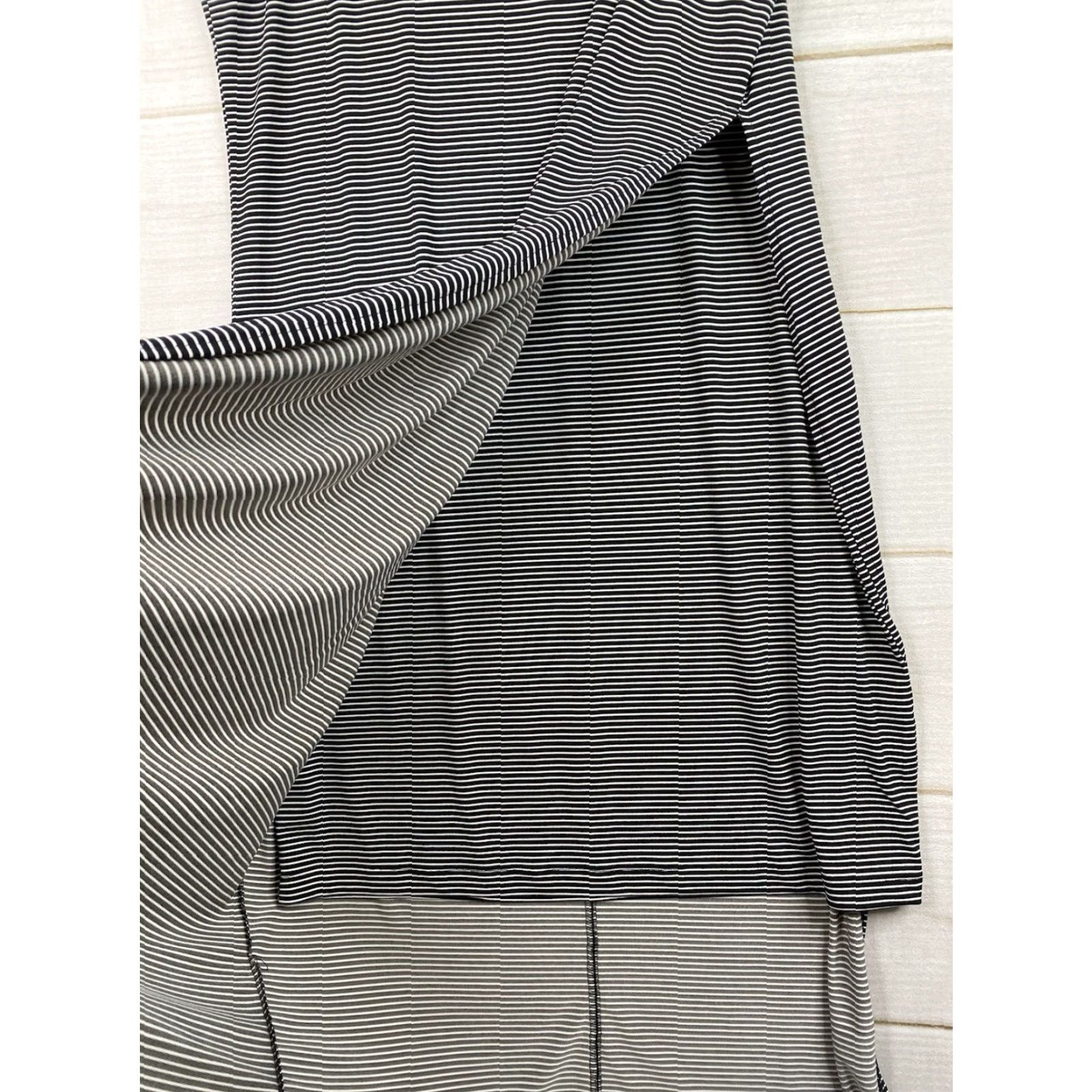 Banana Republic VINTAGE Banana Republic Maxi Dress Sz L Black Striped Layered Side Slits Stretch Shift Size L / US 10 / IT 46 - 5 Thumbnail