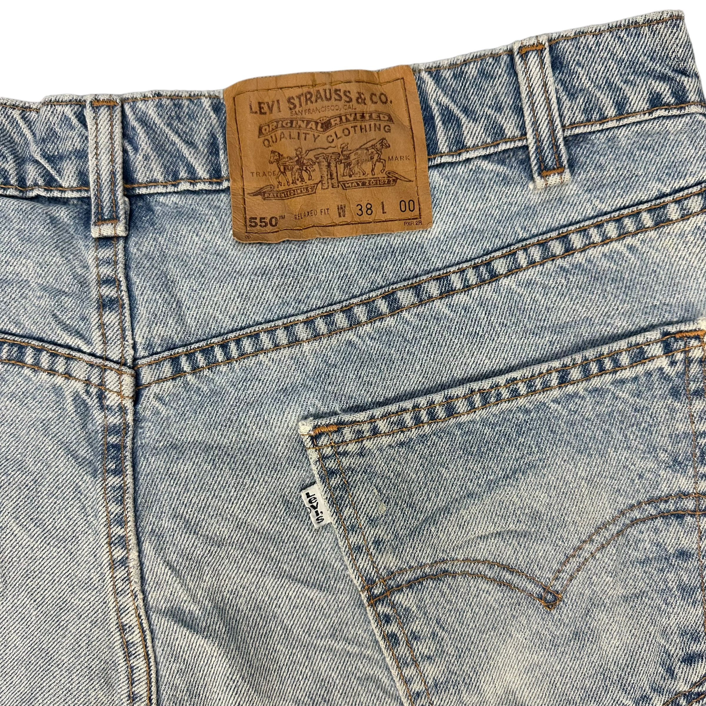 Levi's LEVIS 505 WHITE TAB WASHED DENIM SHORTS #8406-007 Size US 38 / EU 54 - 12 Thumbnail