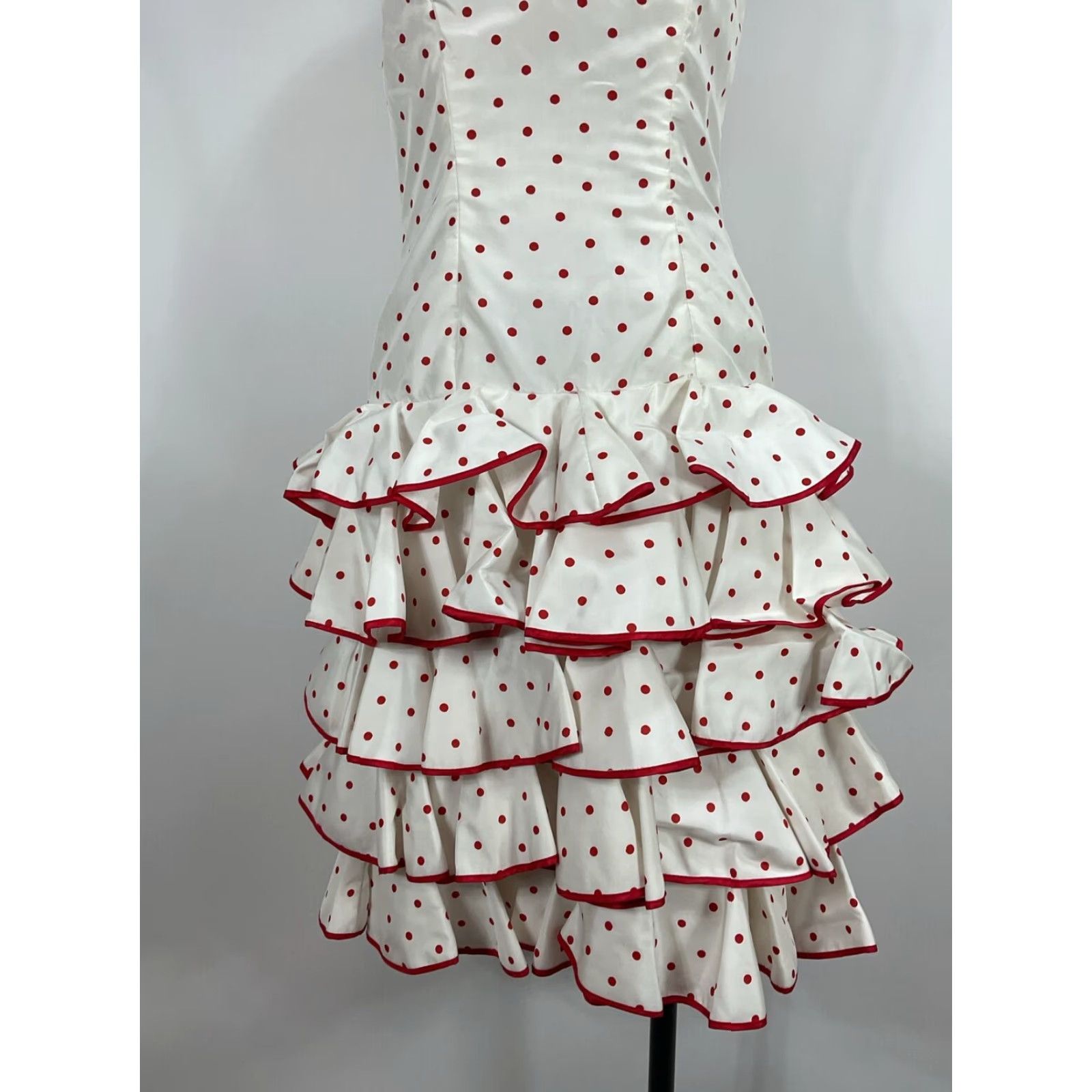 VINTAGE Victor Costa Women's Retro 80s Ruffle Tiered Polka Dot