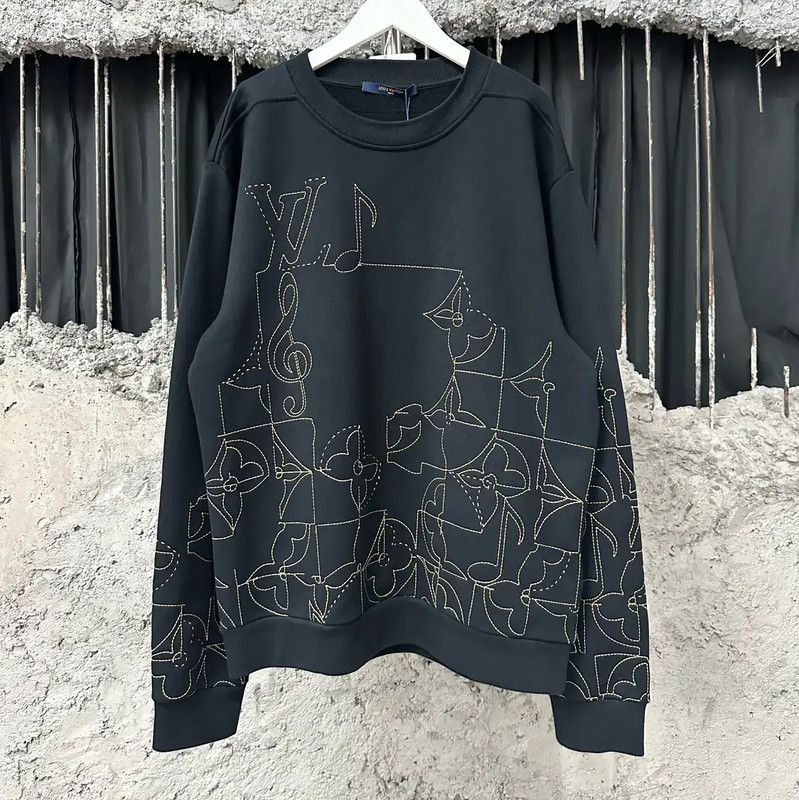 Louis Vuitton Louis Vuitton Men's Black Long Sleeve Sweatshirt 0089 Size US L / EU 52-54 / 3 - 1 Thumbnail