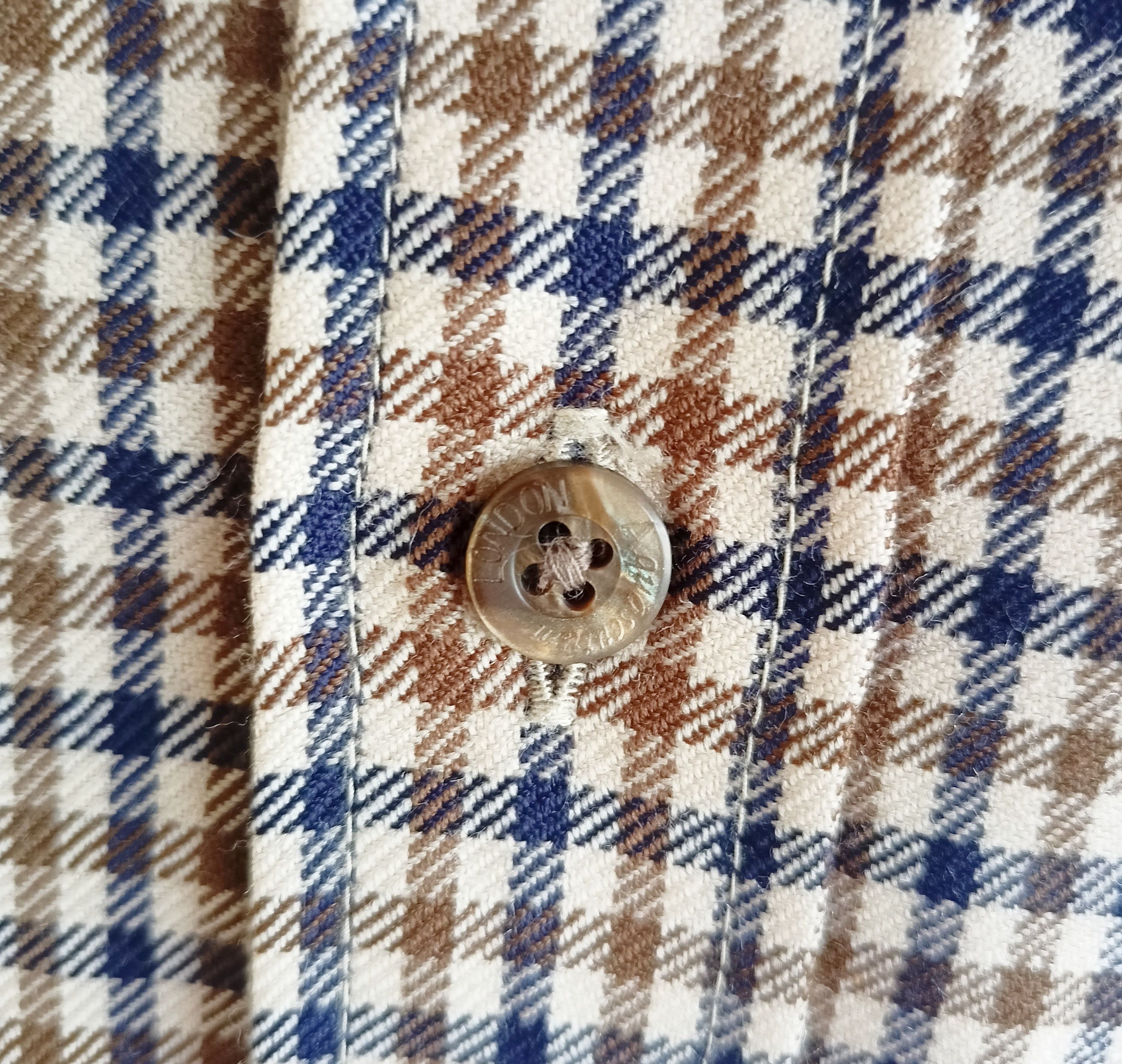 Aquascutum × Vintage Signature Gingham Plaid Wool Shirt Size US L / EU 52-54 / 3 - 7 Thumbnail