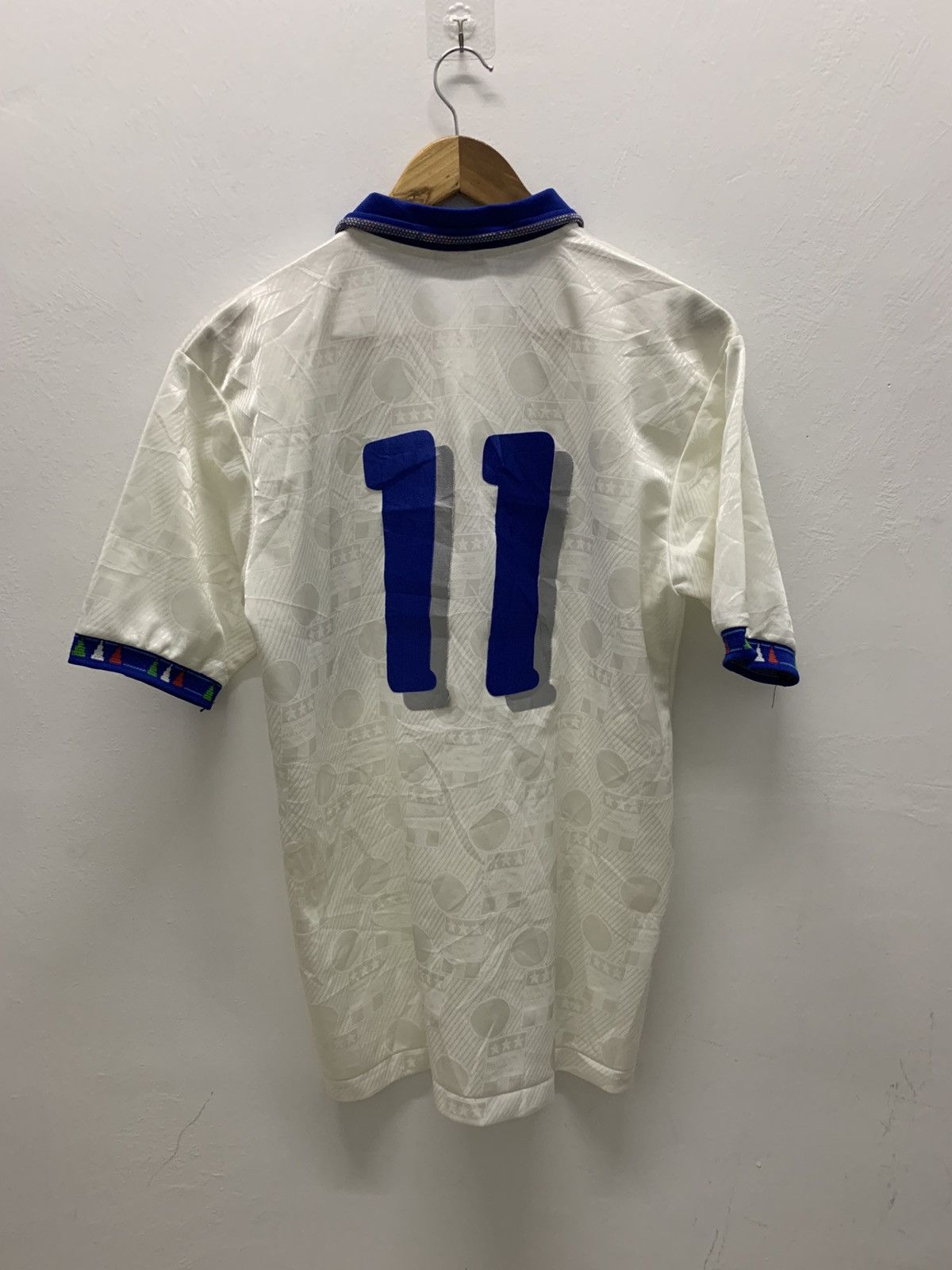 Vintage 1992-94 Italy Match Issue Away Shirt #11 Size US L / EU 52-54 / 3 - 4 Thumbnail