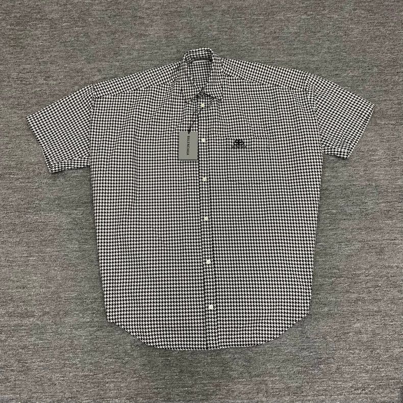 Balenciaga Balenciaga size 34 Glen plaid button lock shirt short-slee Size XS / US 0-2 / IT 36-38 - 1 Thumbnail