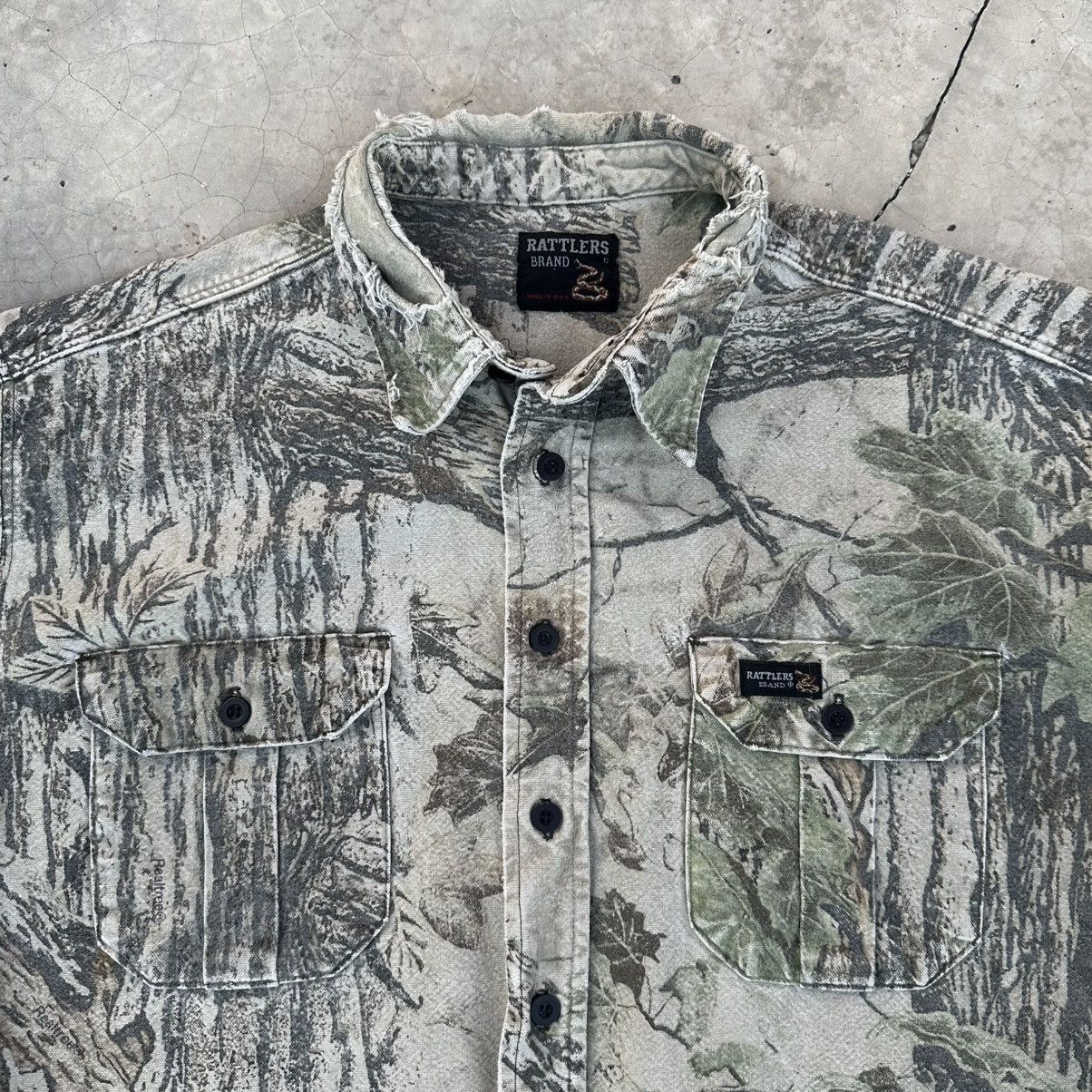 Realtree × Vintage Crazy Vintage 90s Faded Realtree Camo Shirt Size US XL / EU 56 / 4 - 4 Thumbnail