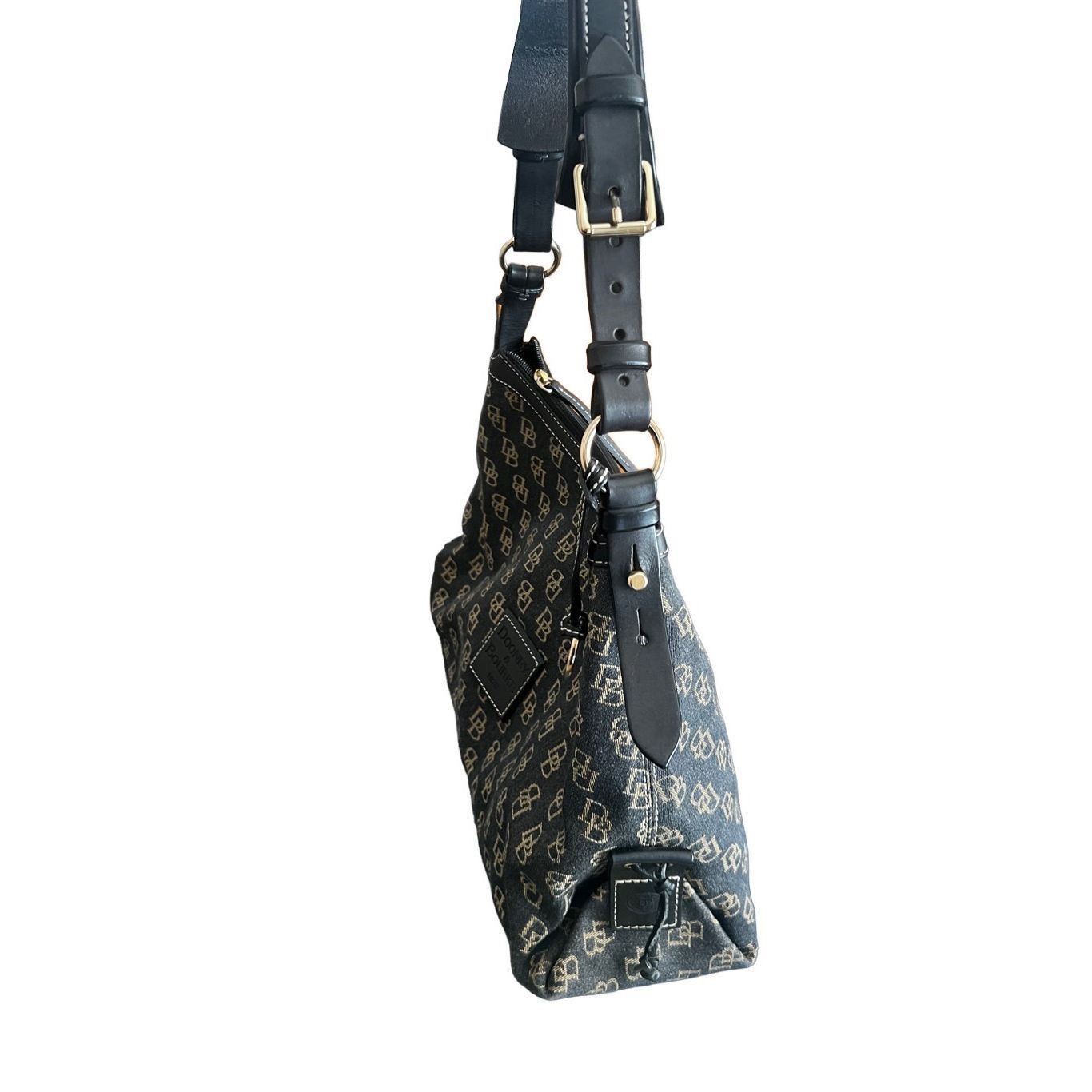 Dooney & Bourke Dooney & Bourke leather canvas Hobo Shoulder Handbag Size ONE SIZE - 7 Thumbnail