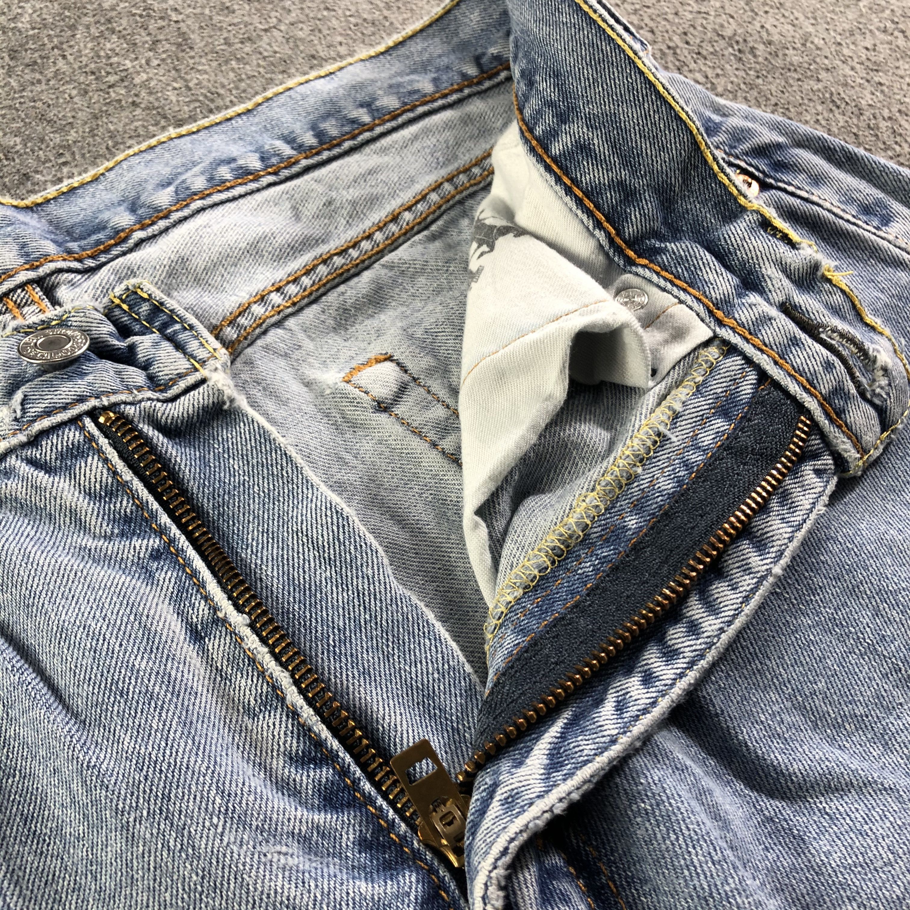 Levi's Vintage Blue Wash Levis Jeans-J3387 Size US 34 / EU 50 - 10 Thumbnail