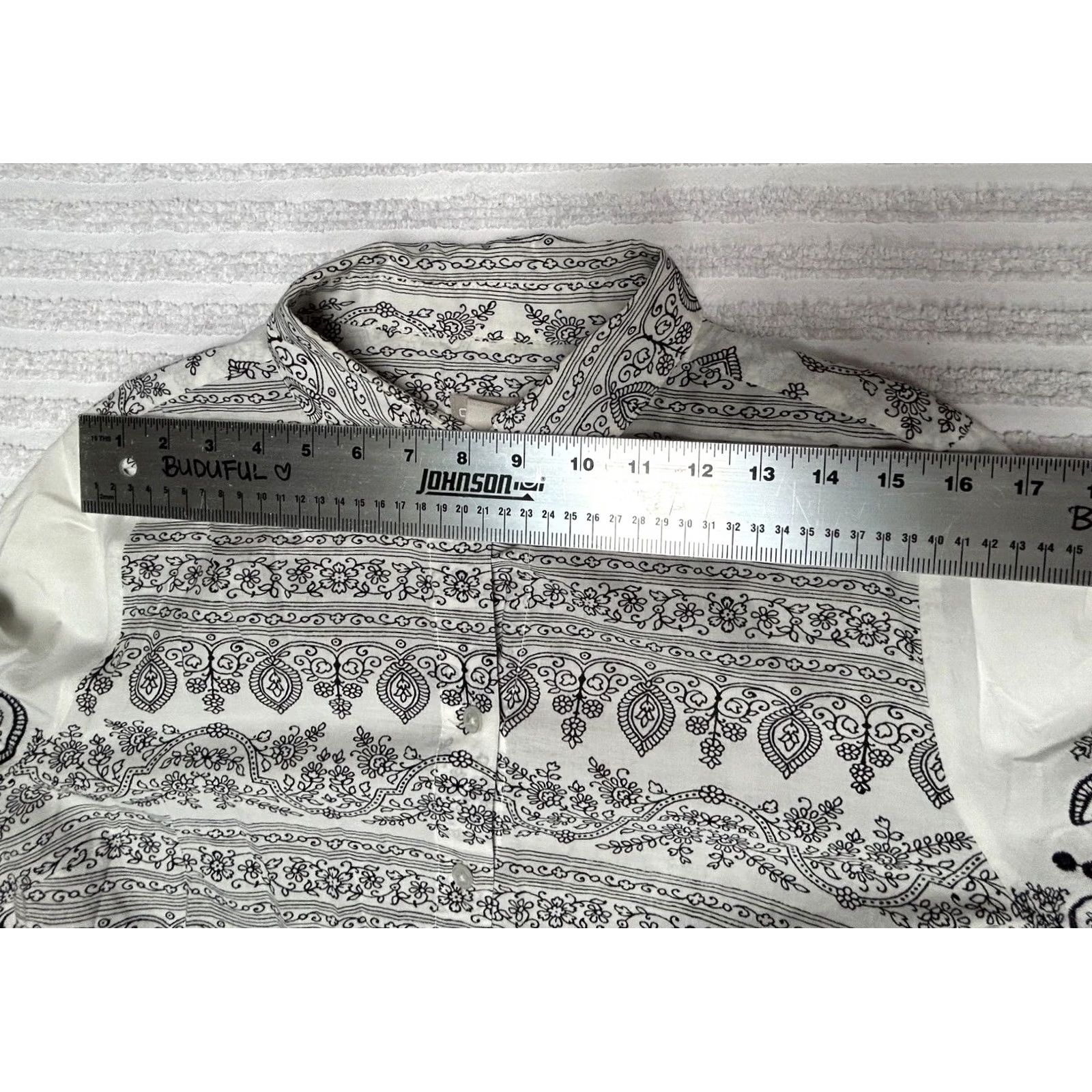 Vintage Chico's Womens White Black Paisley Eyelet Shirt 3/4 Sleeve Top Size 2P US 12/14P Size XS / US 0-2 / IT 36-38 - 4 Thumbnail