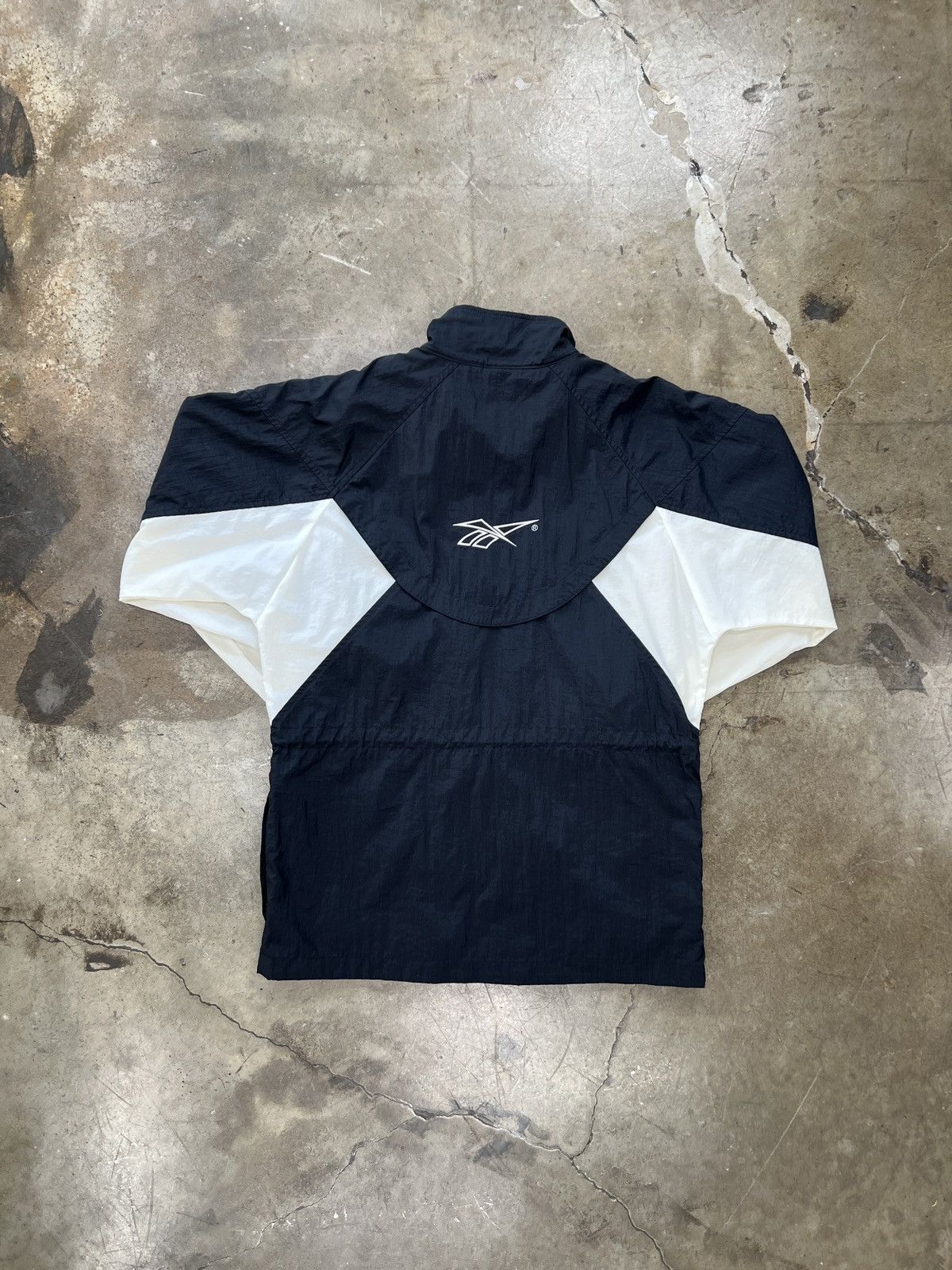 Reebok × Vintage Vintage 90s Reebok Windbreaker Black Full Zip Jacket Small Size US S / EU 44-46 / 1 - 4 Thumbnail