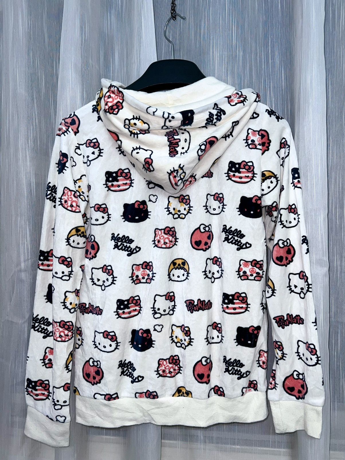 Japanese Brand Hello Kitty fluffy monogram hoodie zip up 🎀💗 Size S / US 4 / IT 40 - 4 Thumbnail