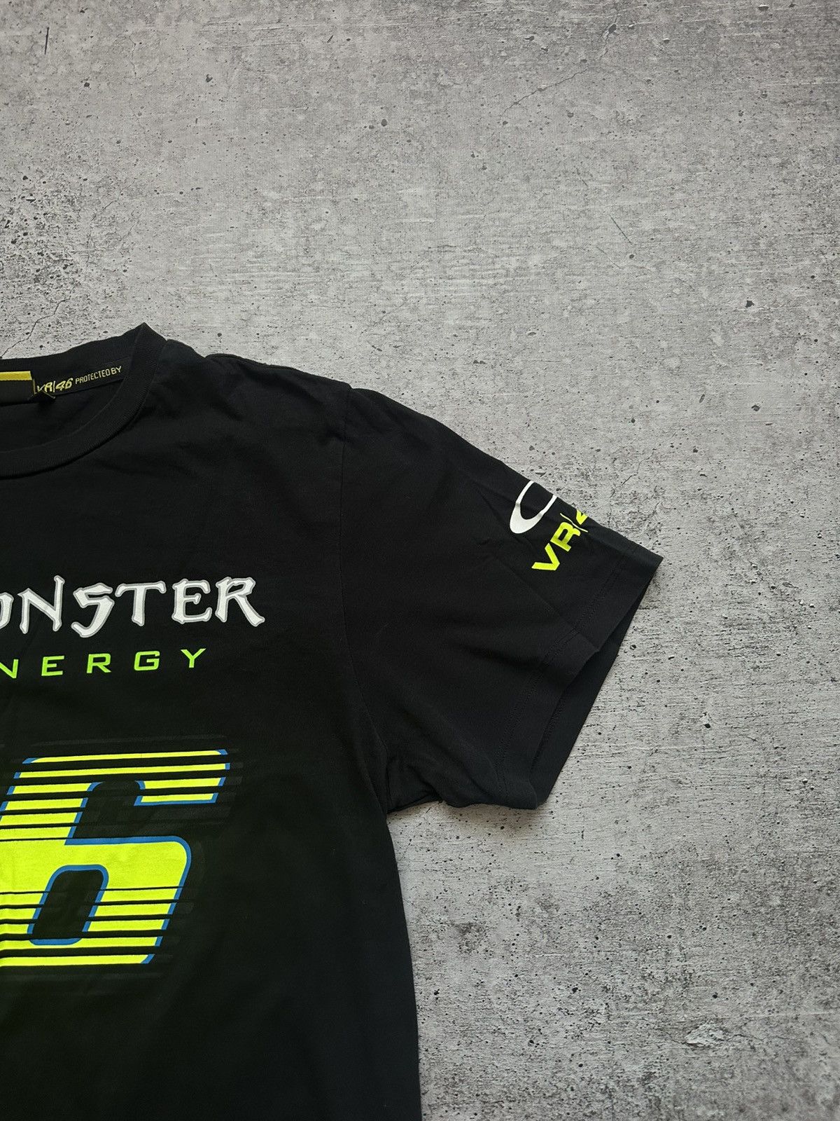 Other Vintage Valentino Rossi Monster Energy Oakley Sponsored Tee Size US L / EU 52-54 / 3 - 2 Thumbnail