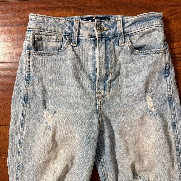 Hollister Hollister Ultra High-Rise Mom Light Blue Jeans Sz 0S/00S w24 Size 42" / US 20 - 3 Thumbnail