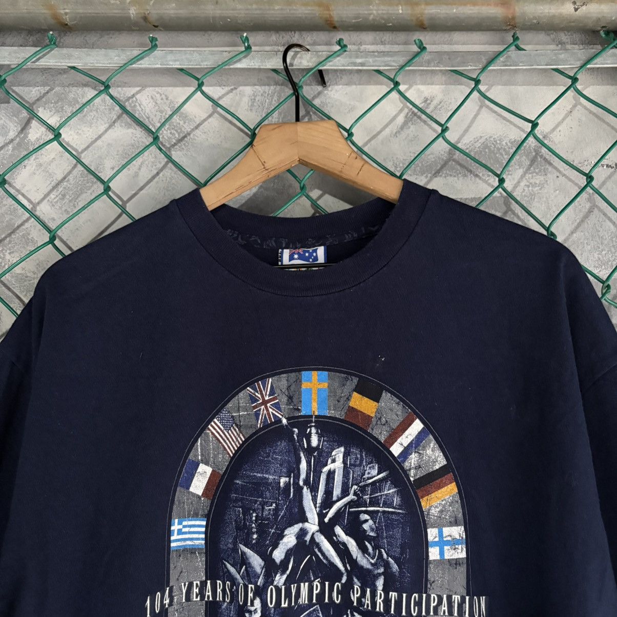 Vintage Vintage Sydney Olympics T Shirt Navy Blue Australia Bonds Size US XL / EU 56 / 4 - 2 Thumbnail