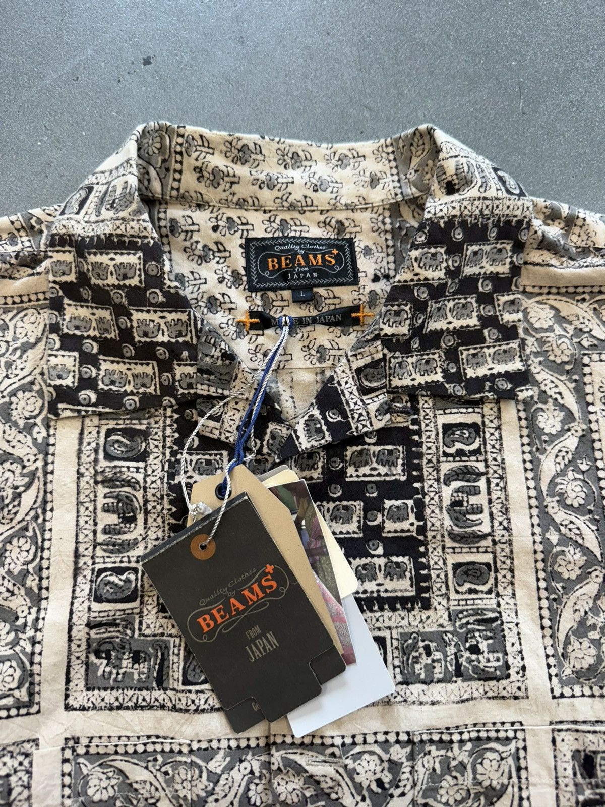 Beams Japan Beams Plus Block Print Elephant Open Collar Short Sleeve Size US L / EU 52-54 / 3 - 4 Thumbnail