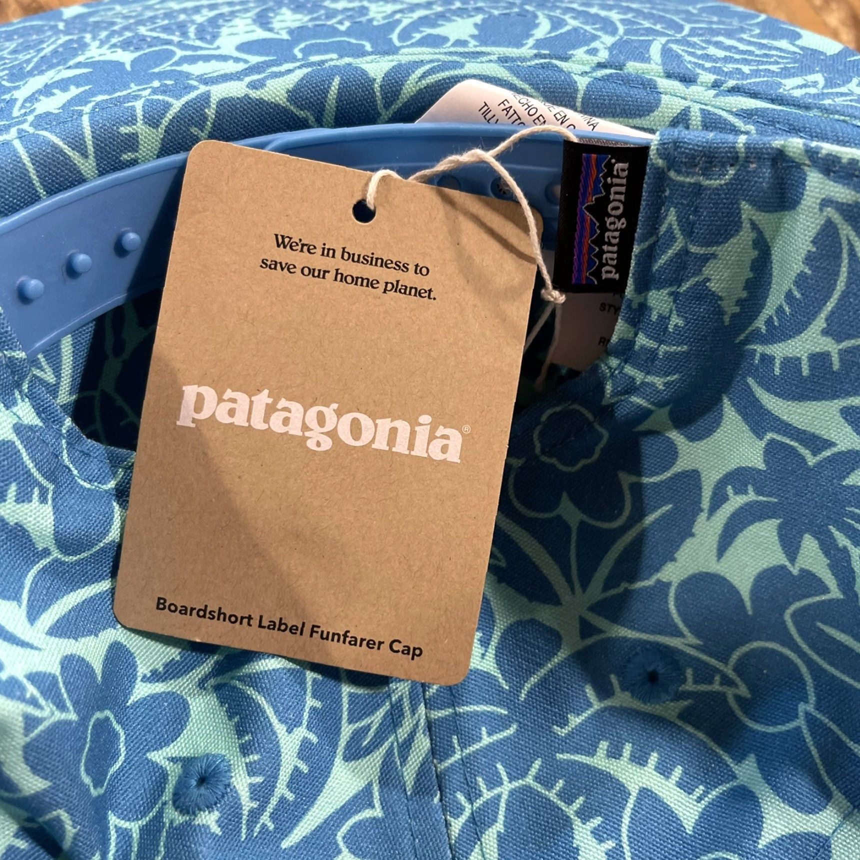 Patagonia Patagonia Cap 5 Panel Unisex Adults One Size Black NWT Funfarer Boardshort Label Funfarer Cap Adjustable Blue Size ONE SIZE - 3 Thumbnail