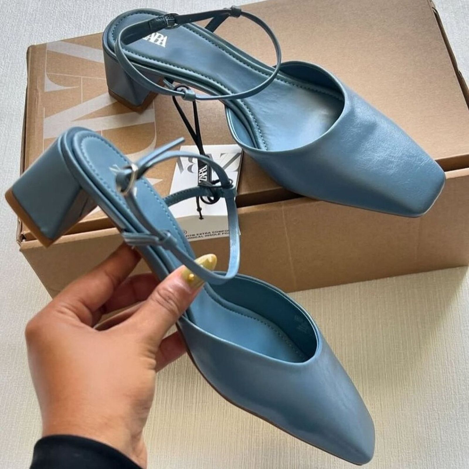 Zara Zara Blue Square Toe Slingback Block Heels NWT Size US 7.5 / IT 37.5 - 8 Thumbnail