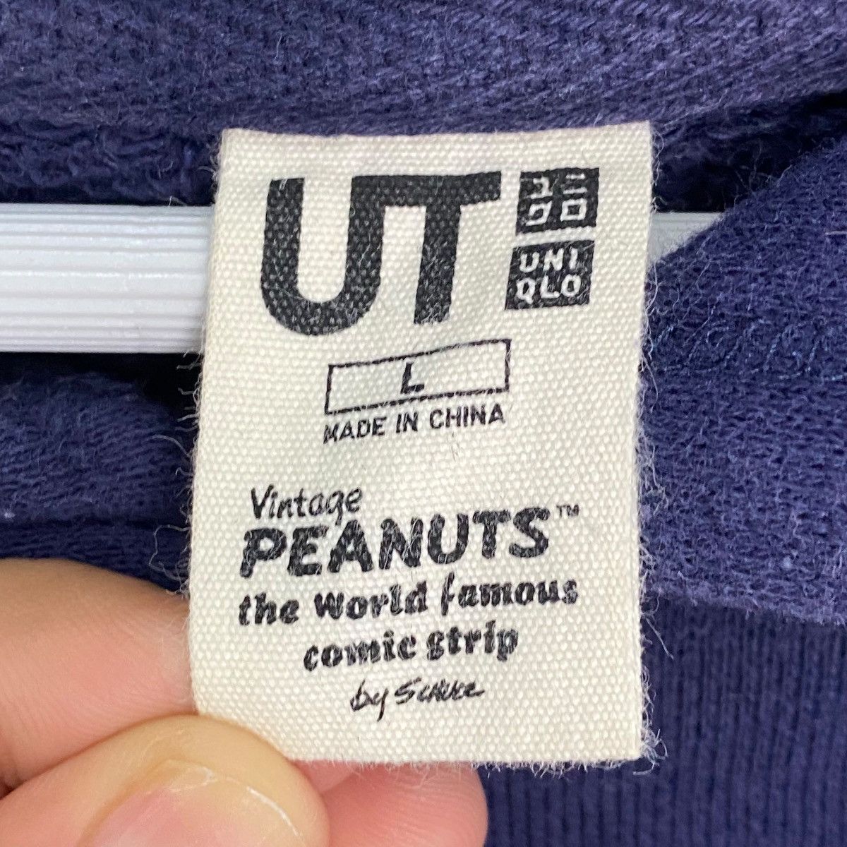 Other Vintage Ut Kaws Peanuts Hoodie Sweatshirt Purple Size L Size US L / EU 52-54 / 3 - 6 Thumbnail
