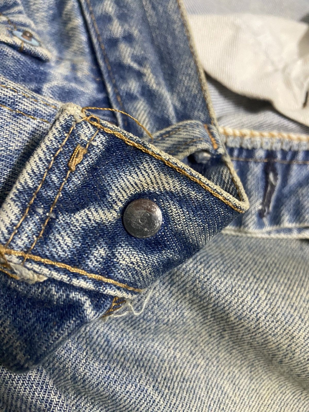 Levi's Vintage 70s Levis 501 Redline Selvedge Jeans button 6 Size US 28 / EU 44 - 4 Thumbnail