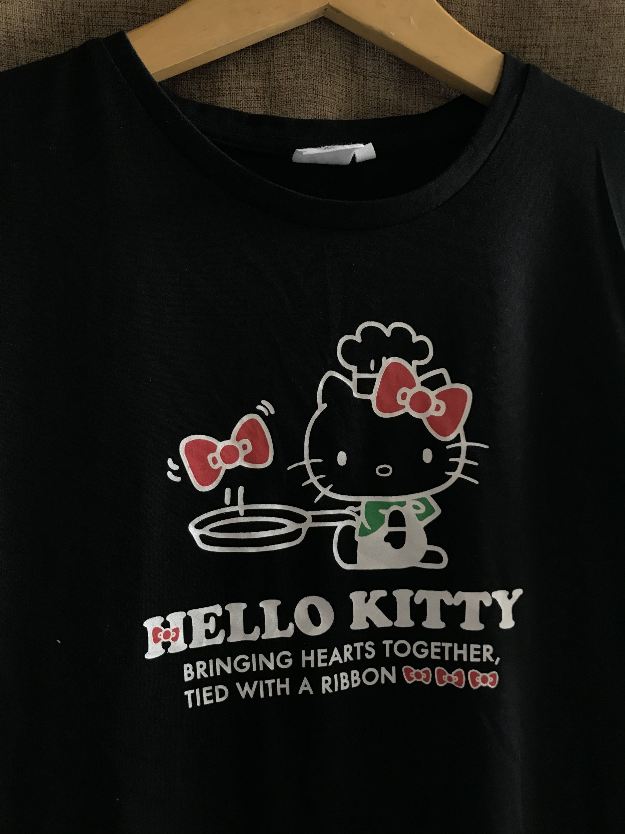 20471120 × Hysteric Glamour × Vintage Hello Kitty Cooking Ribbon Print Short Sleeve Size M / US 6-8 / IT 42-44 - 2 Thumbnail