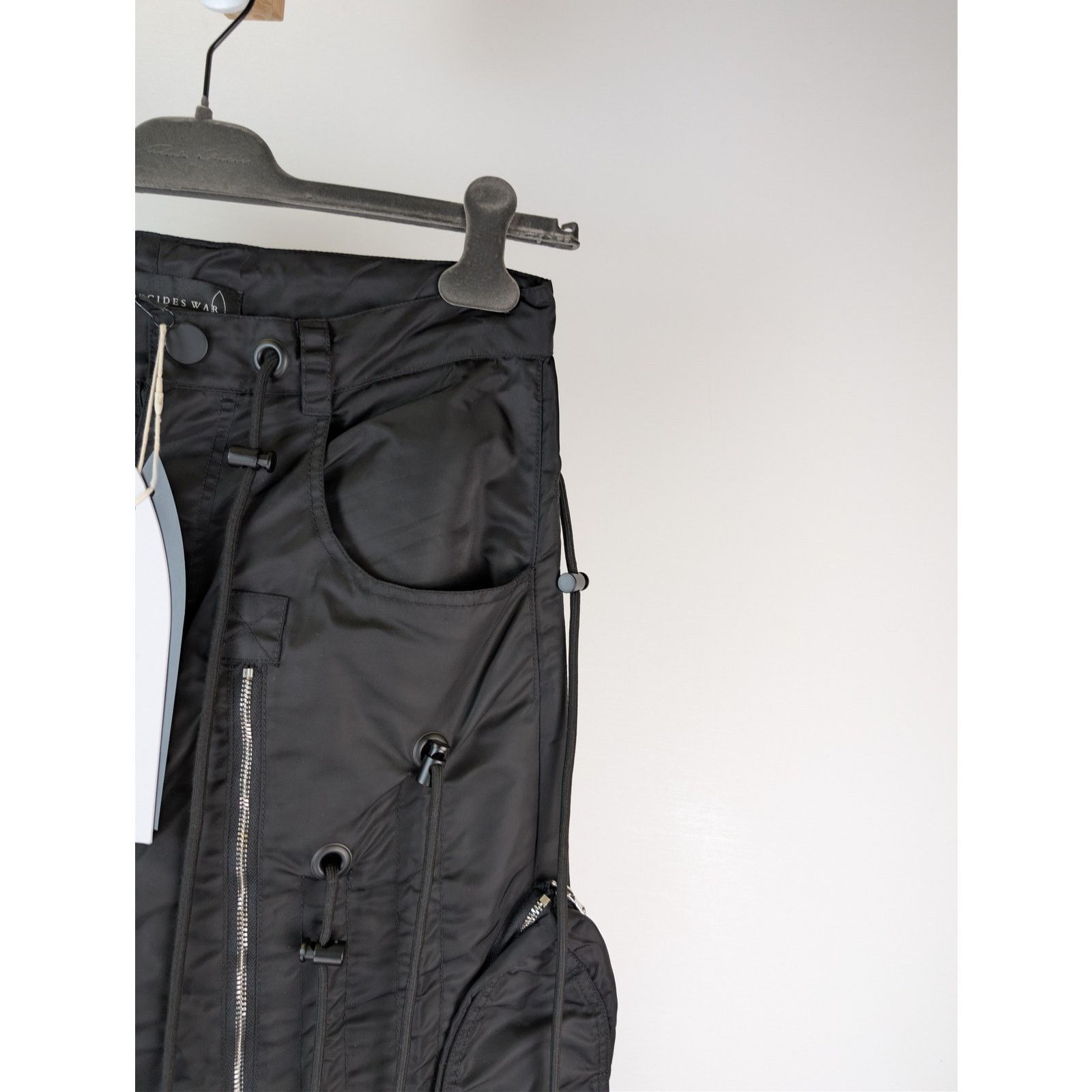Who Decides War o1rshd1 String Theory Cargo Pants in Coal Size US 30 / EU 46 - 5 Thumbnail