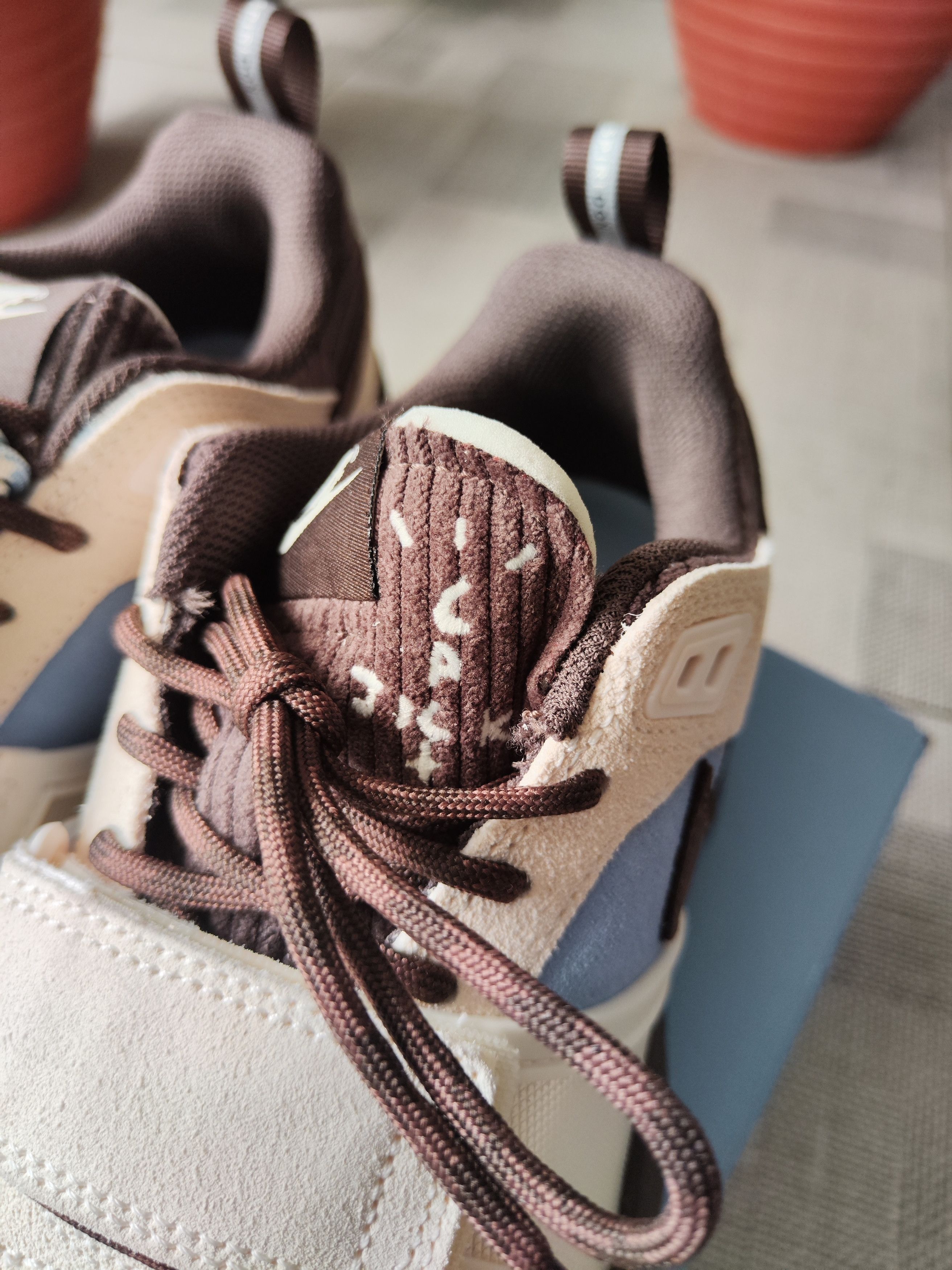 Nike × Travis Scott Nike Travis Scott Zoom Field Jaxx Leche Blue Size US 7 / EU 40 - 5 Thumbnail