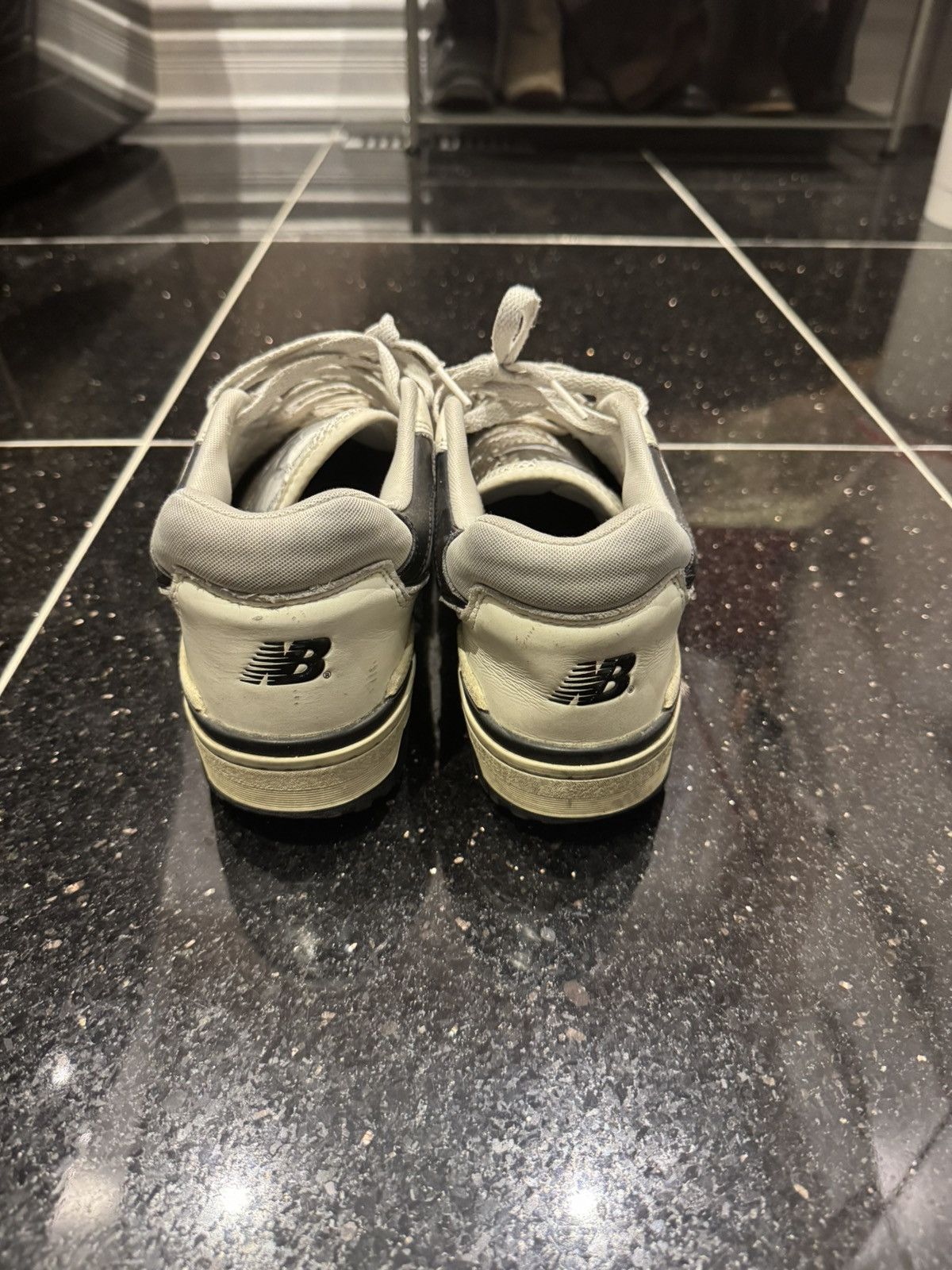 New Balance NEW BALANCE 550 CREAM BLACK Size US 8.5 / EU 41-42 - 5 Thumbnail