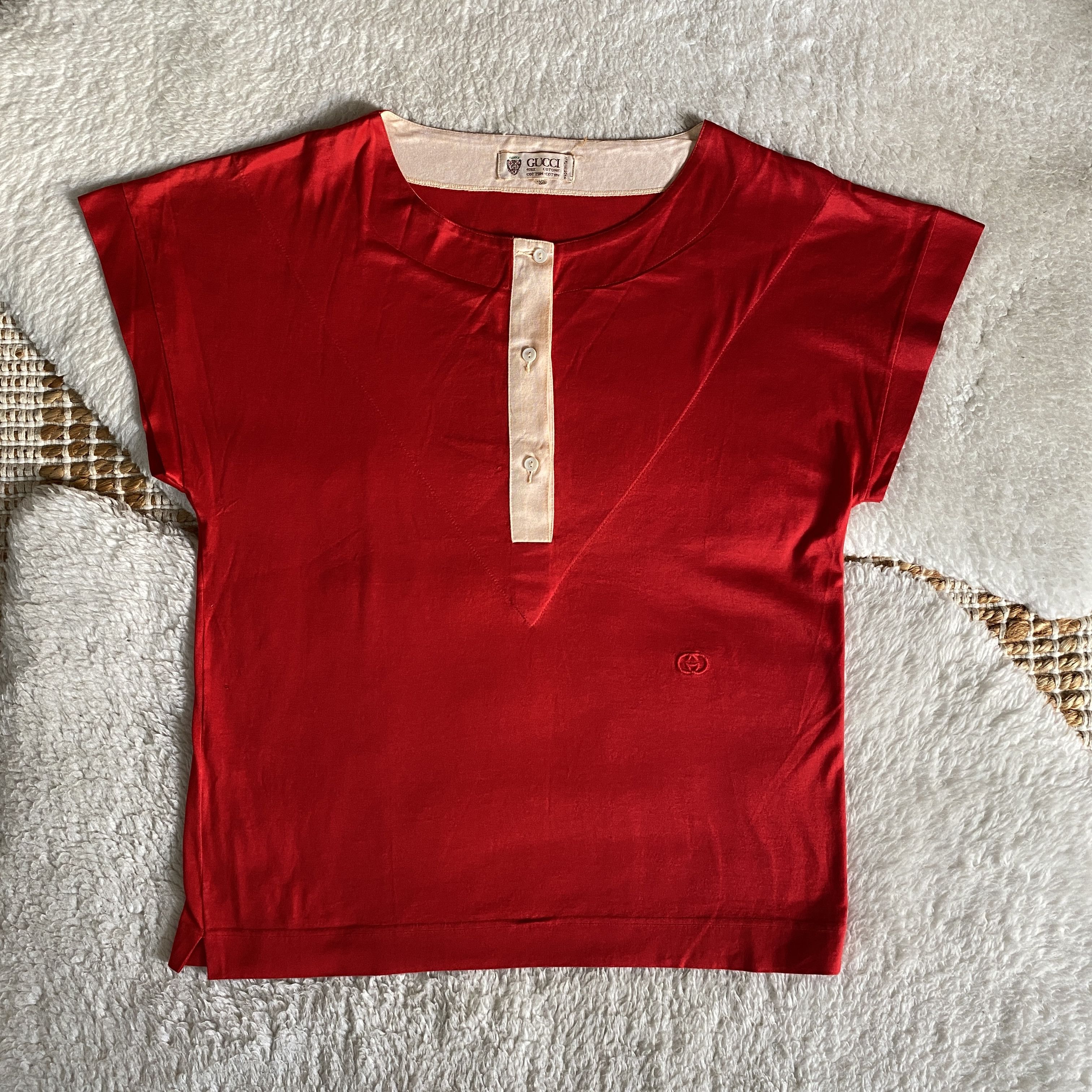 Gucci Vintage Gucci Red Cap Sleeve Henley T-Shirt Size M / US 6-8 / IT 42-44 - 1 Thumbnail