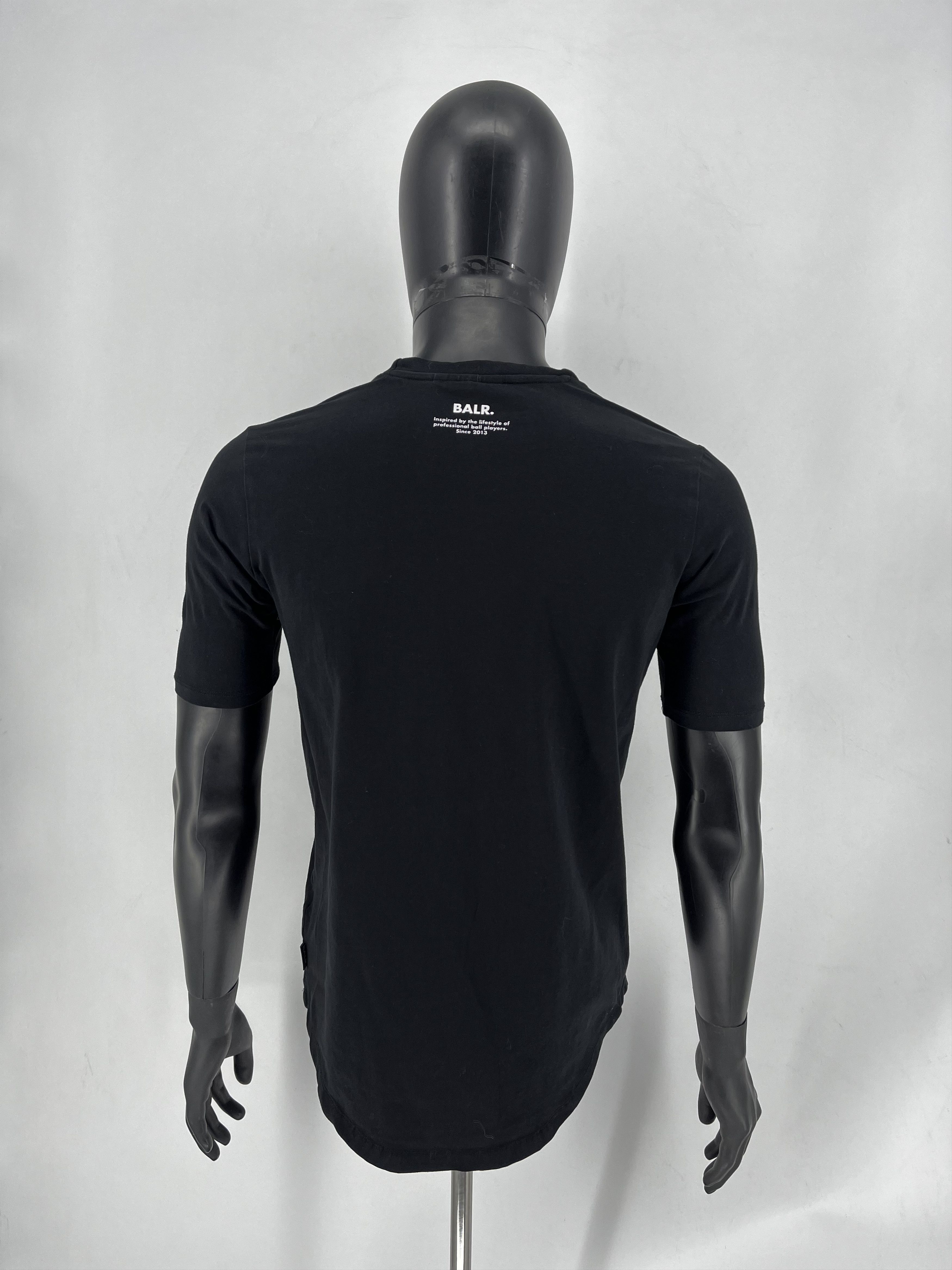 Japanese Brand Vintage BALR Fit Tee Big Logo Streetwear Style Size US S / EU 44-46 / 1 - 8 Thumbnail