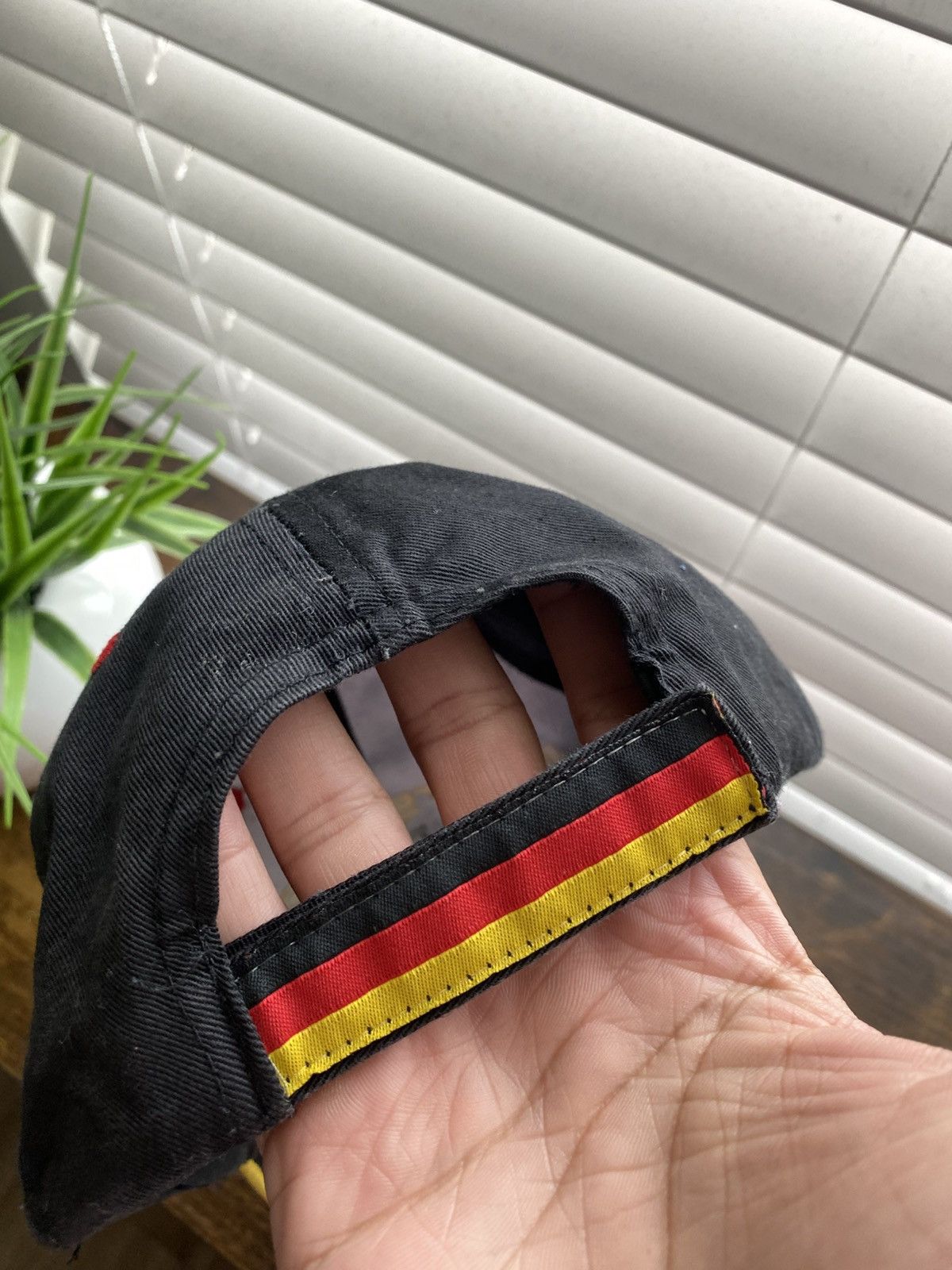 Vintage Y2K Germany 🇩🇪 Hat Size ONE SIZE - 3 Thumbnail