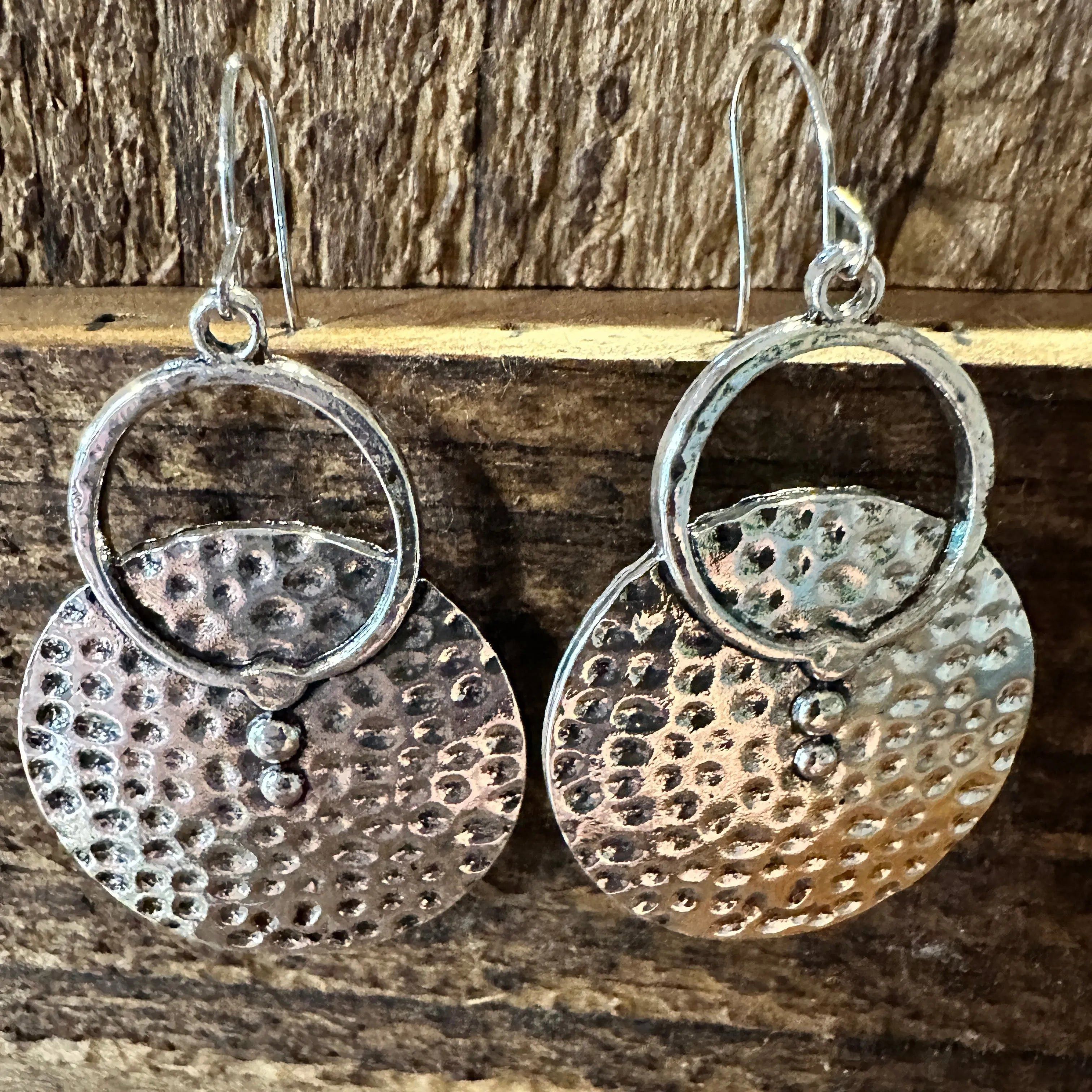 Other Boho Hippie Western Pounded Silver Circle Drop Wire Earrings Size ONE SIZE - 1 Thumbnail