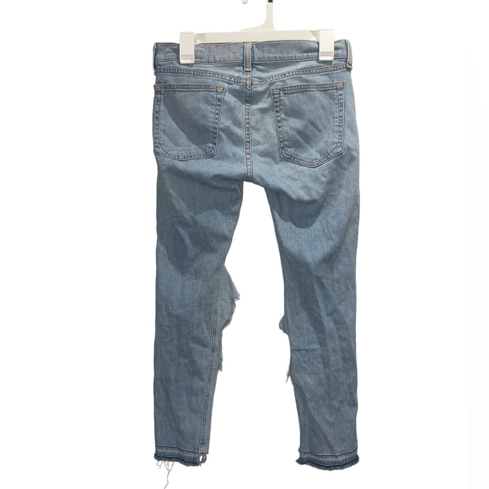 Rag & Bone RAG & BONE Light Wash Distressed Dre Capri Jeans Sz 26 Size 26" / US 2 / IT 38 - 3 Thumbnail